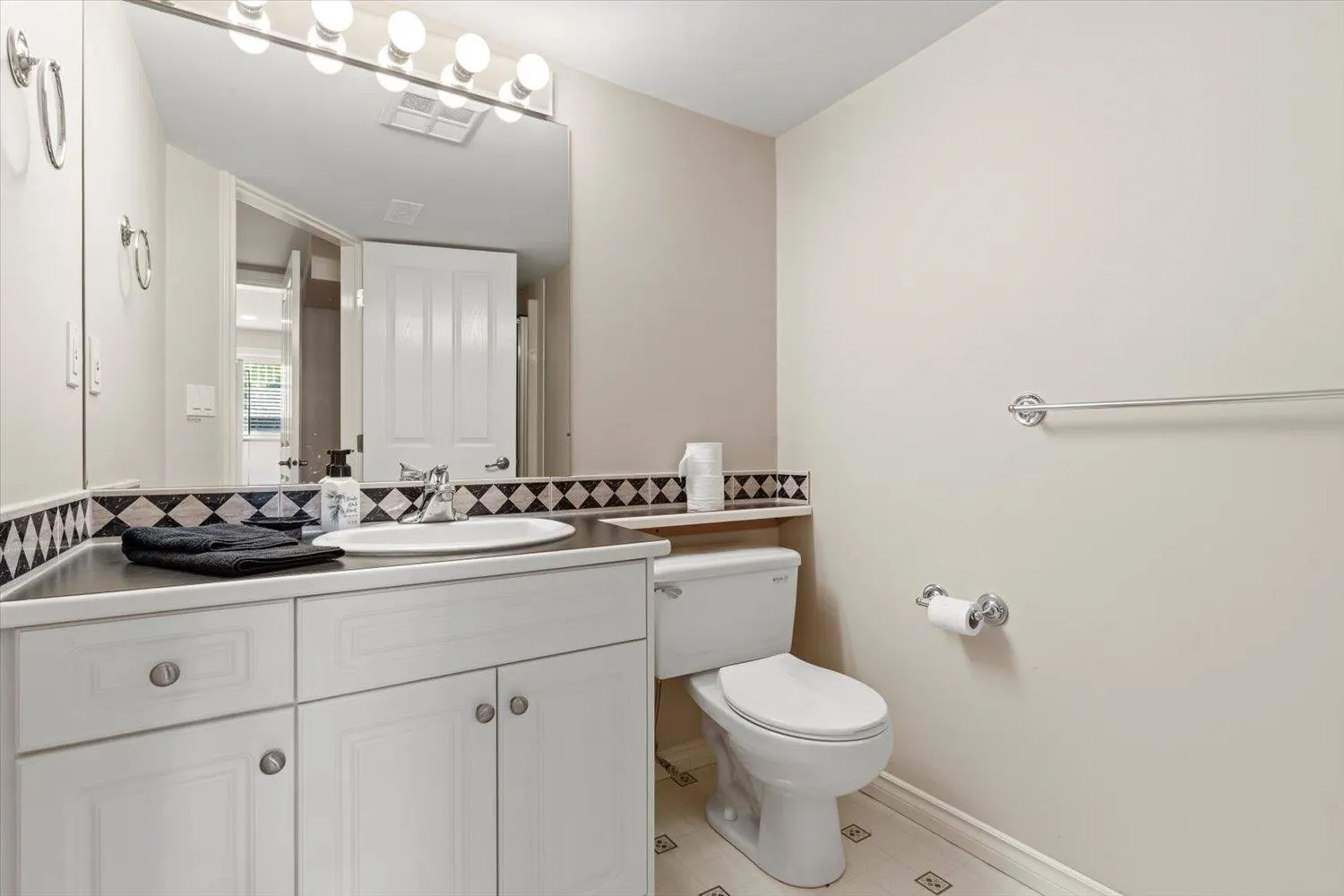 30687 Steelhead Court