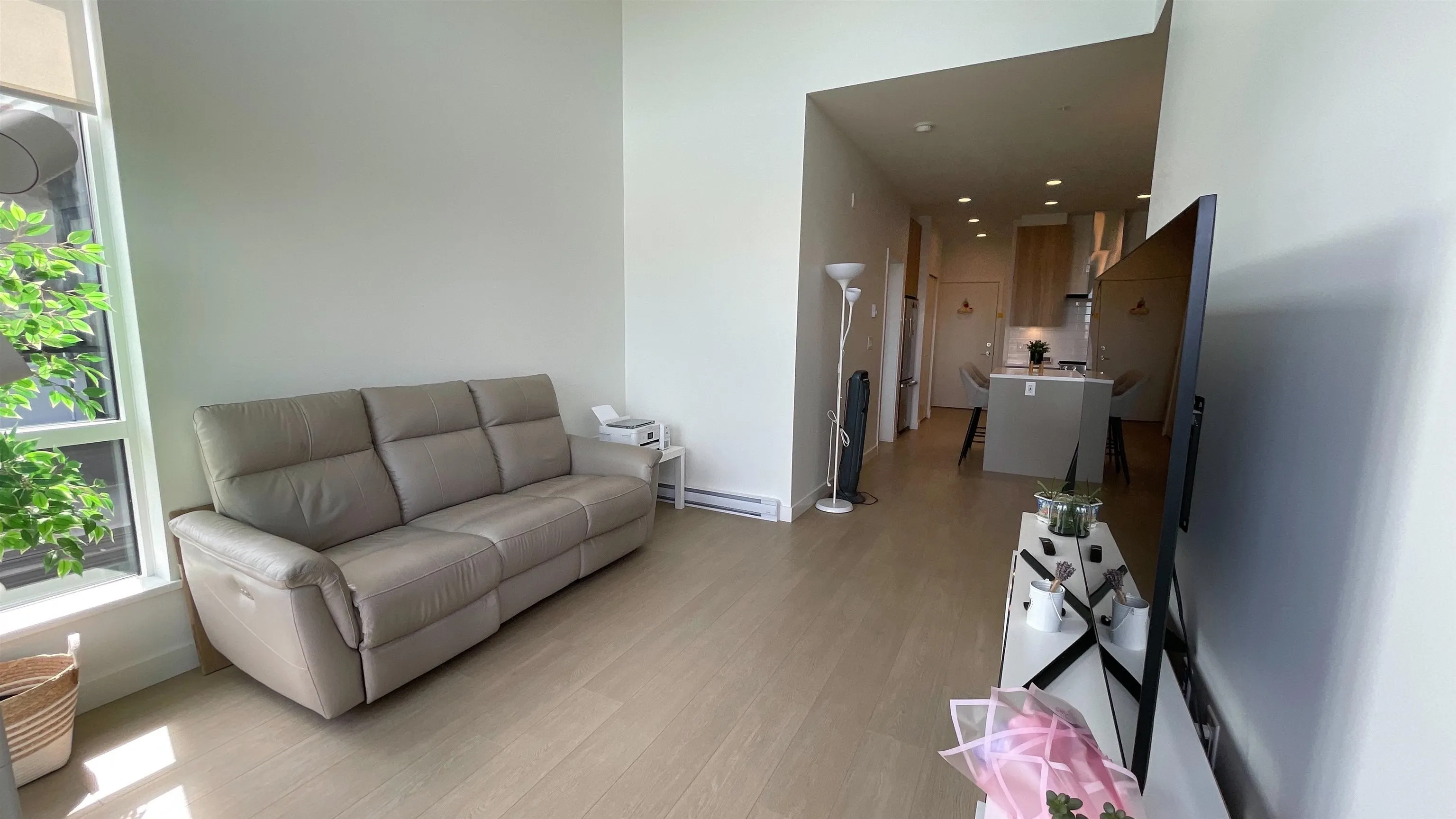 614 7599 15th Street