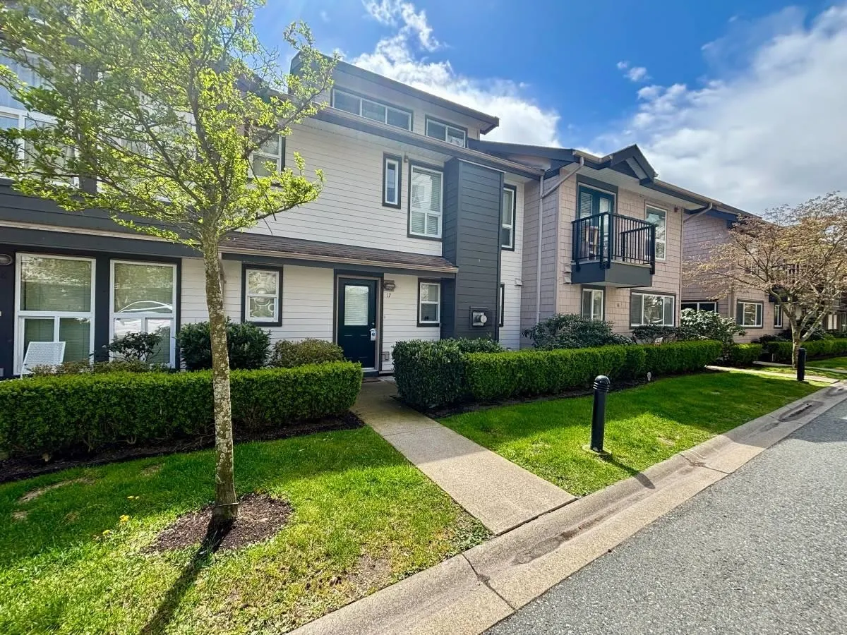 17 1204 Main Street