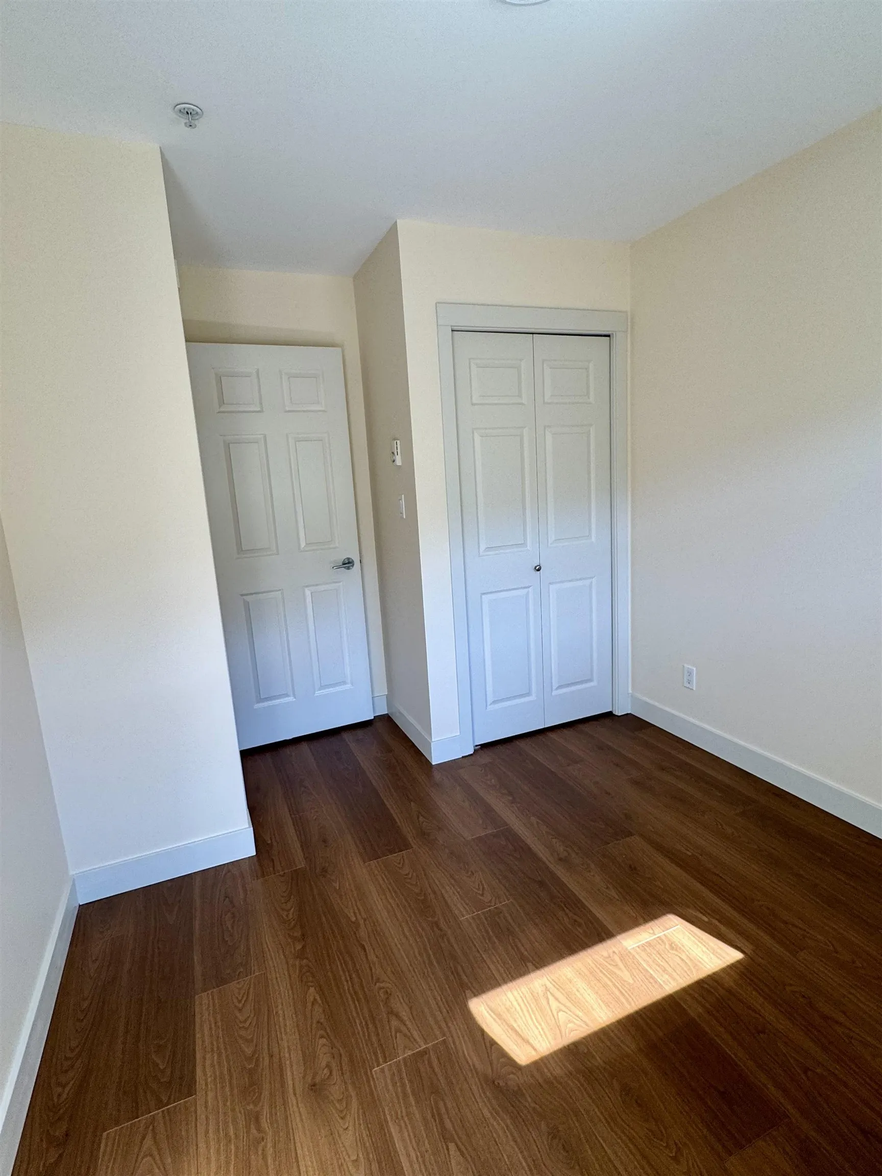 17 1204 Main Street