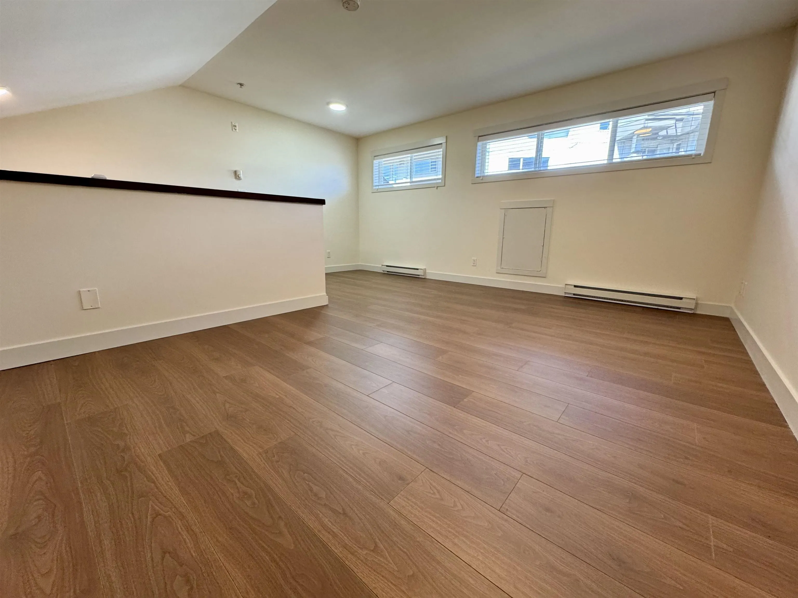 17 1204 Main Street