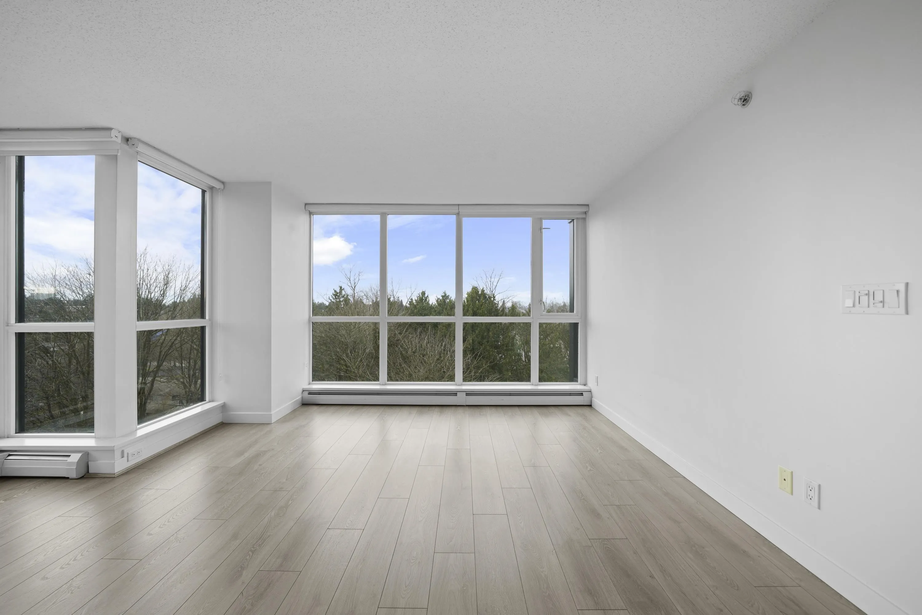 908 13380 108 Avenue