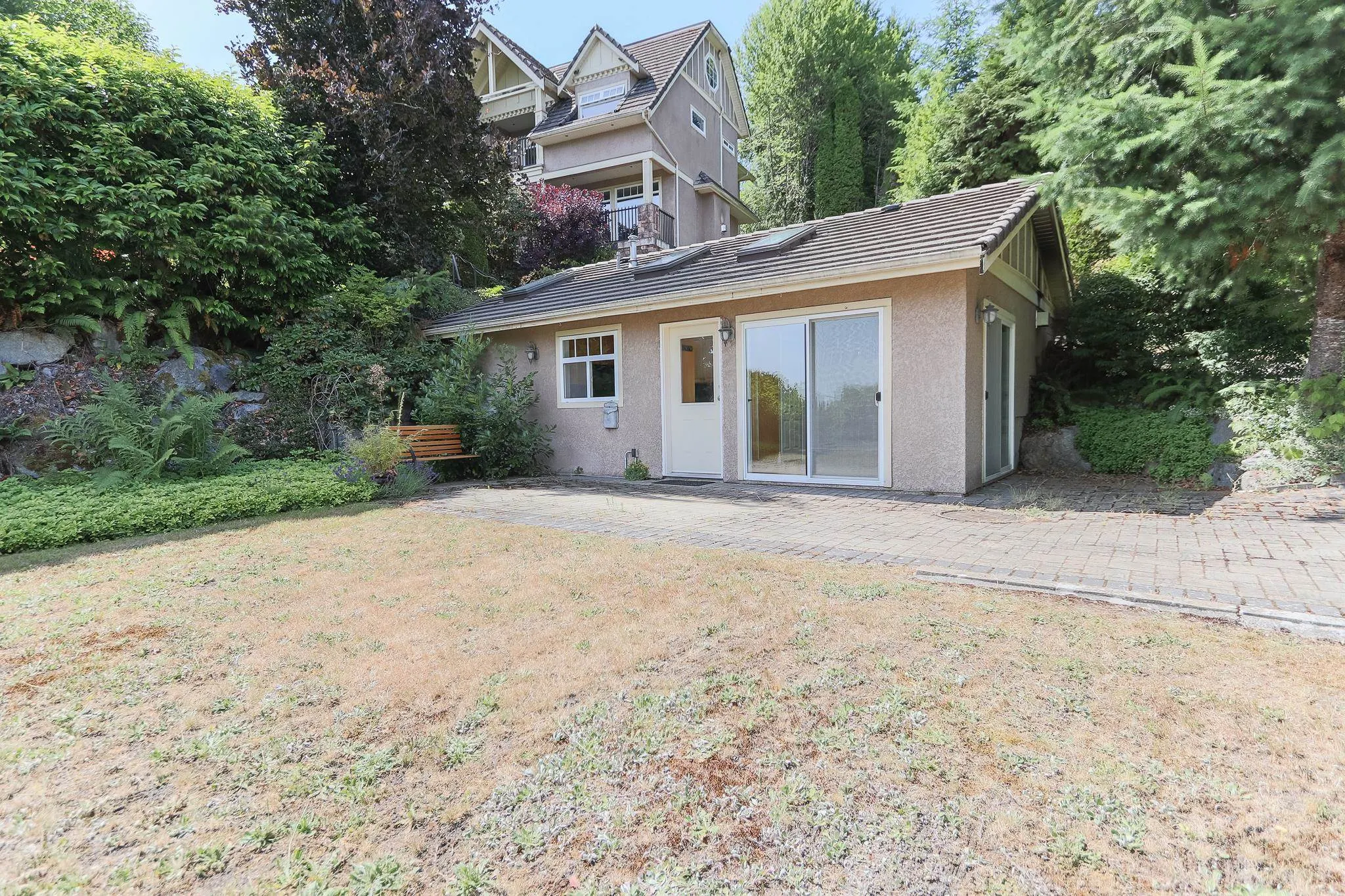 545 Thetford Place