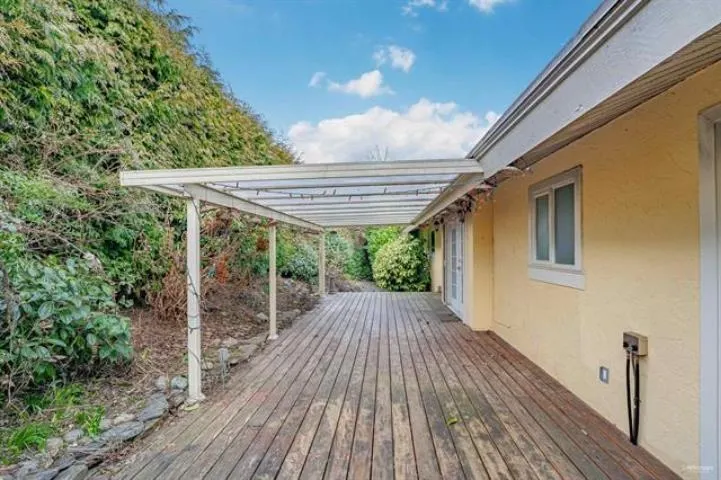 13209 Marine Drive
