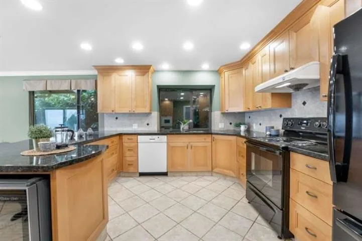 13209 Marine Drive