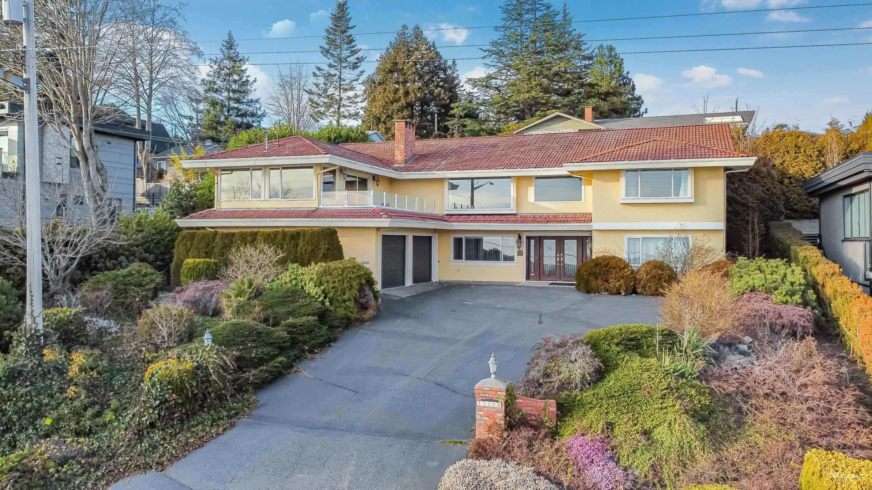 13209 Marine Drive