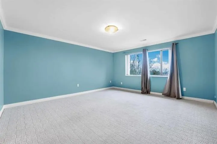13209 Marine Drive