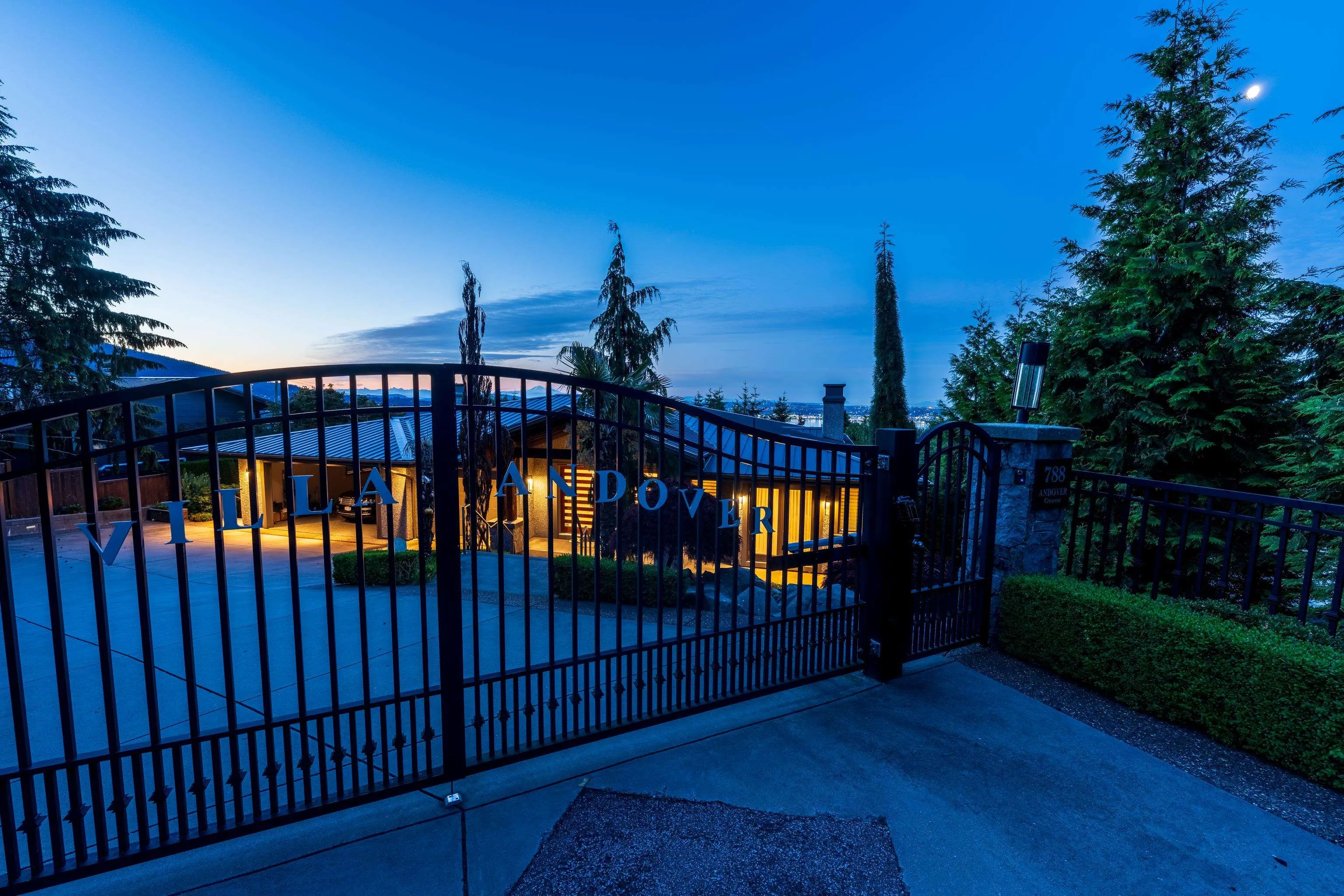 788 Andover Crescent