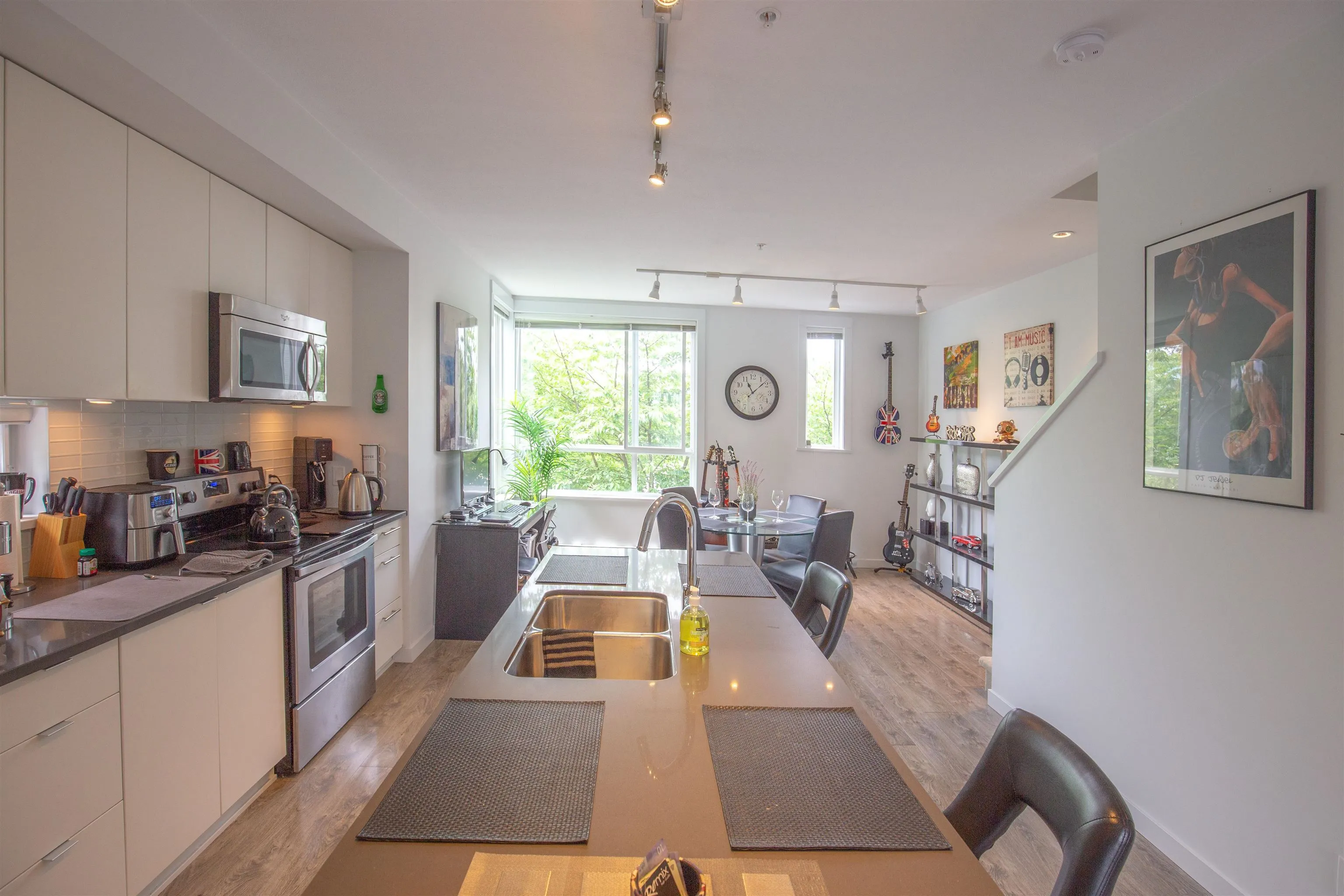 75 2310 Ranger Lane
