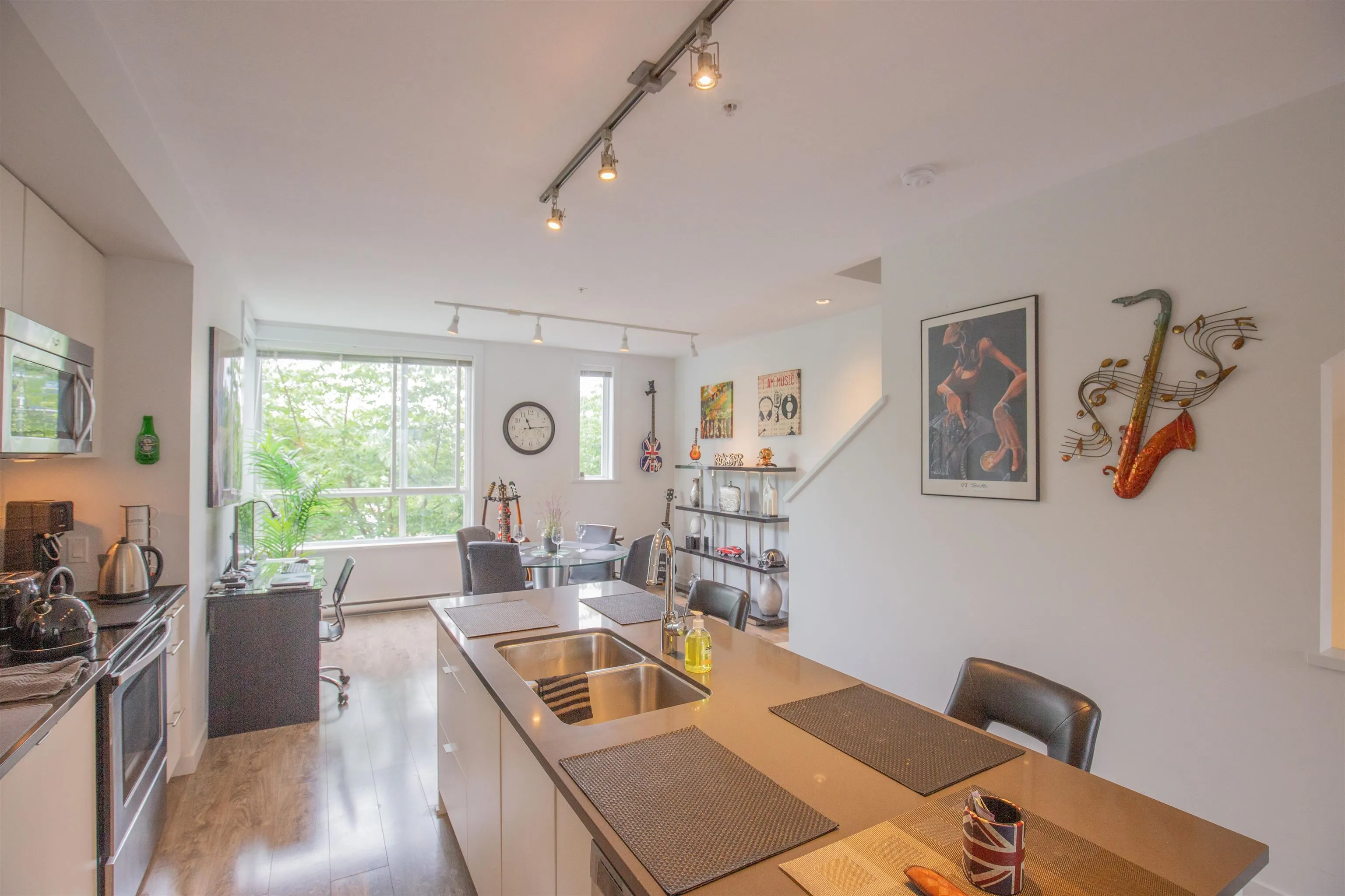 75 2310 Ranger Lane