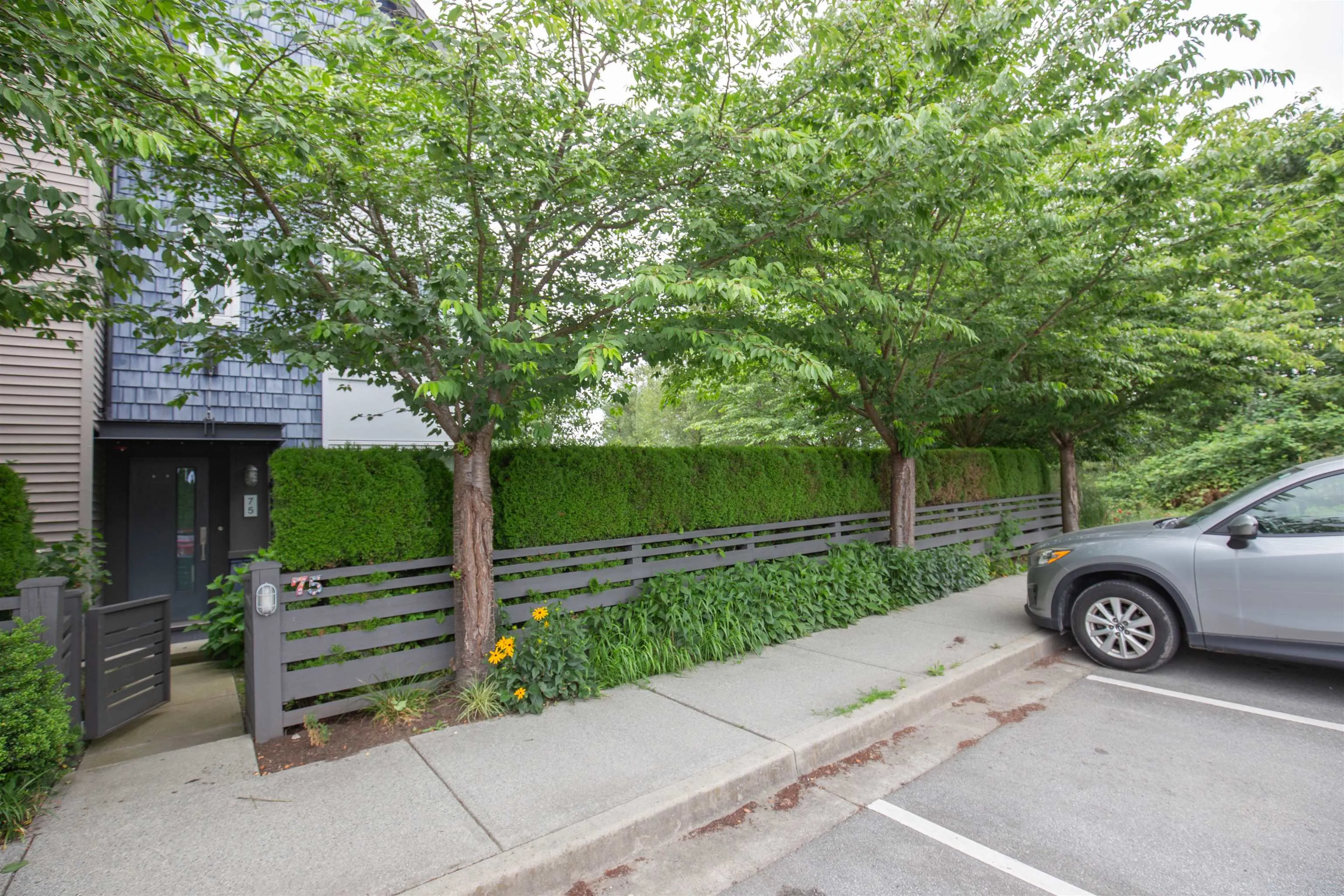 75 2310 Ranger Lane