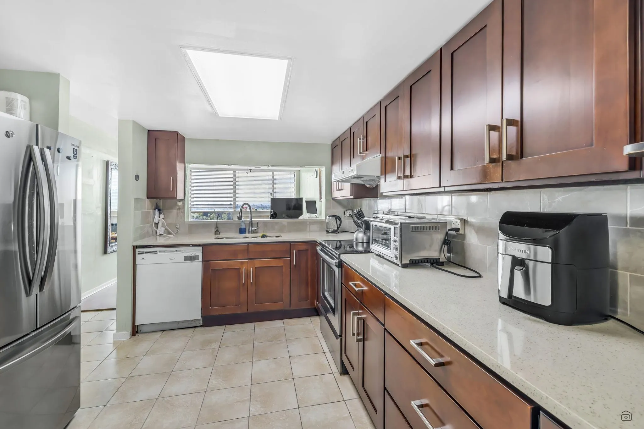 1603 14881 103a Avenue
