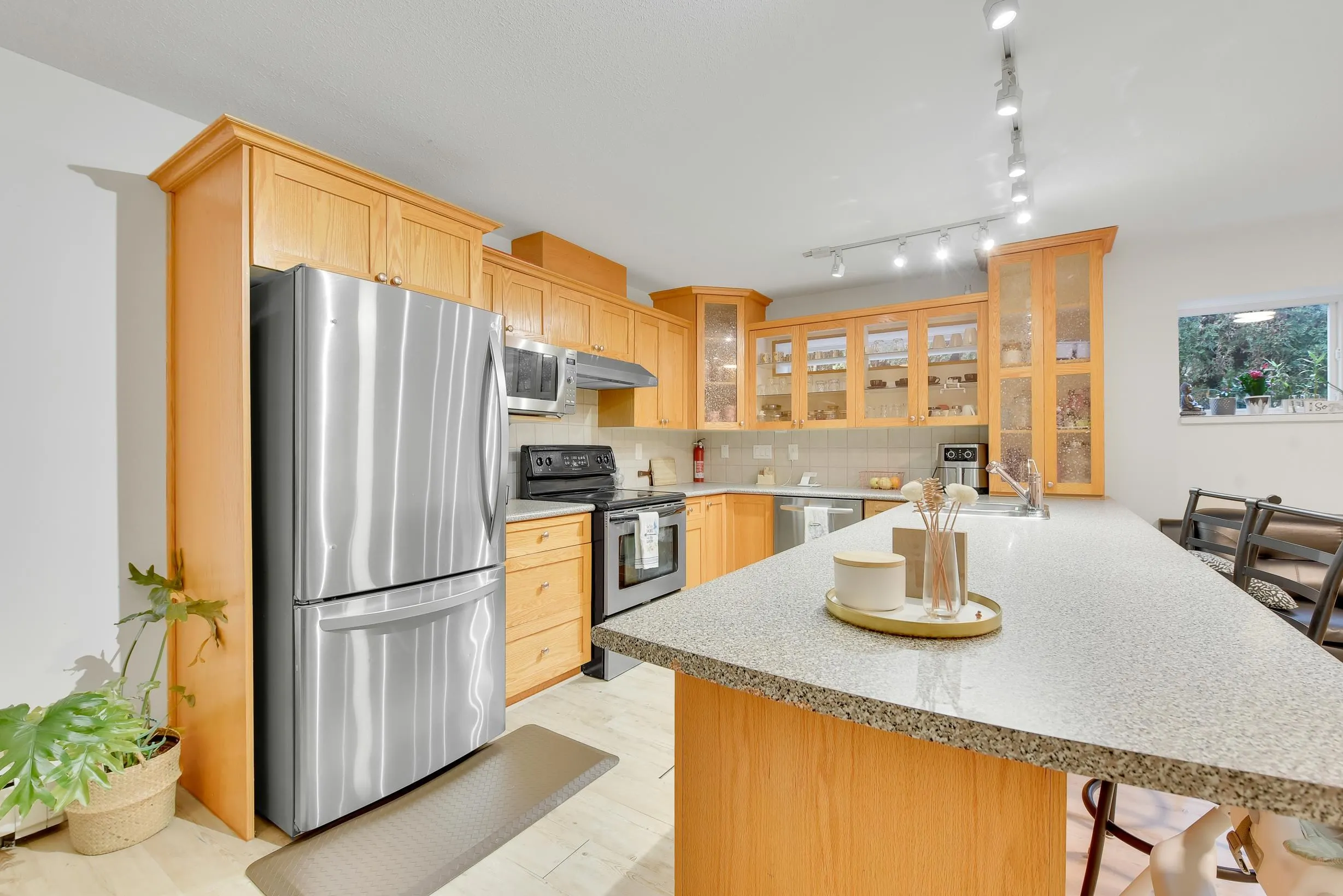 2215 Orchard Drive