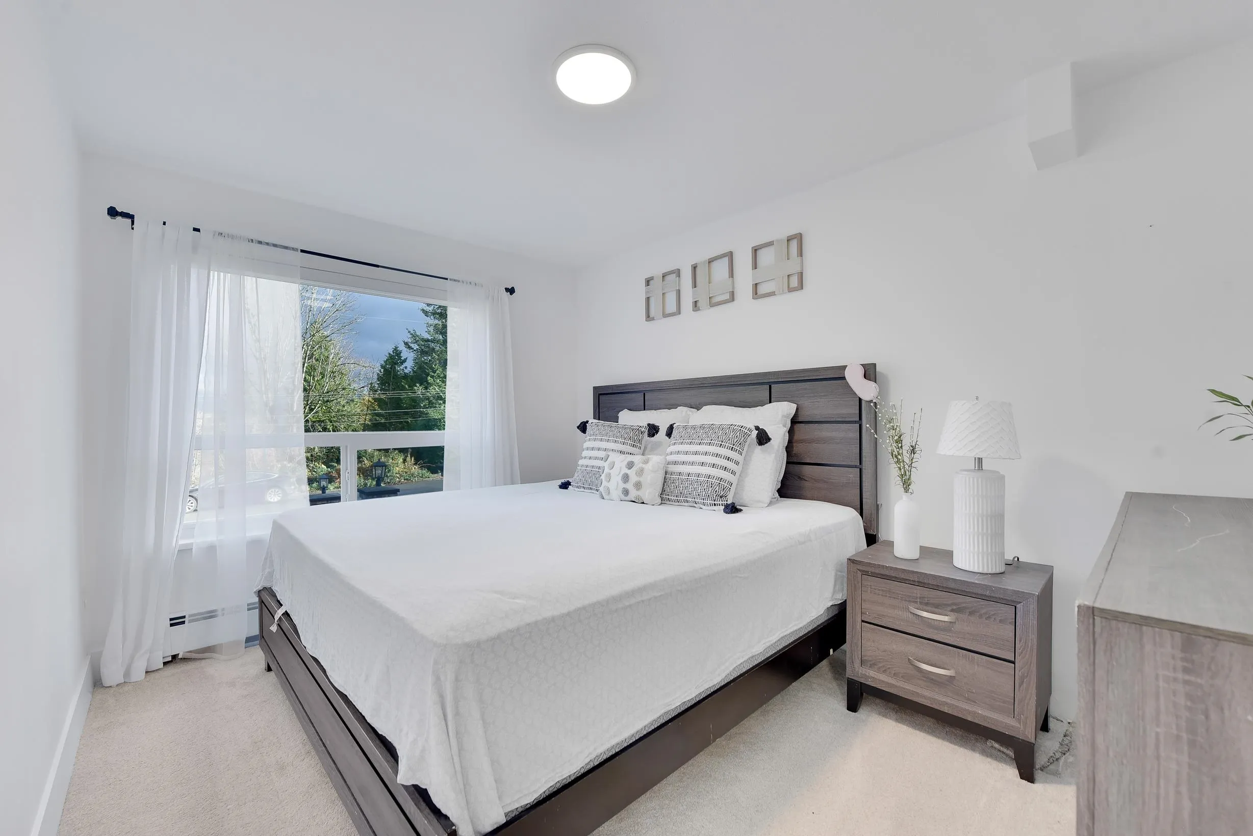 2215 Orchard Drive