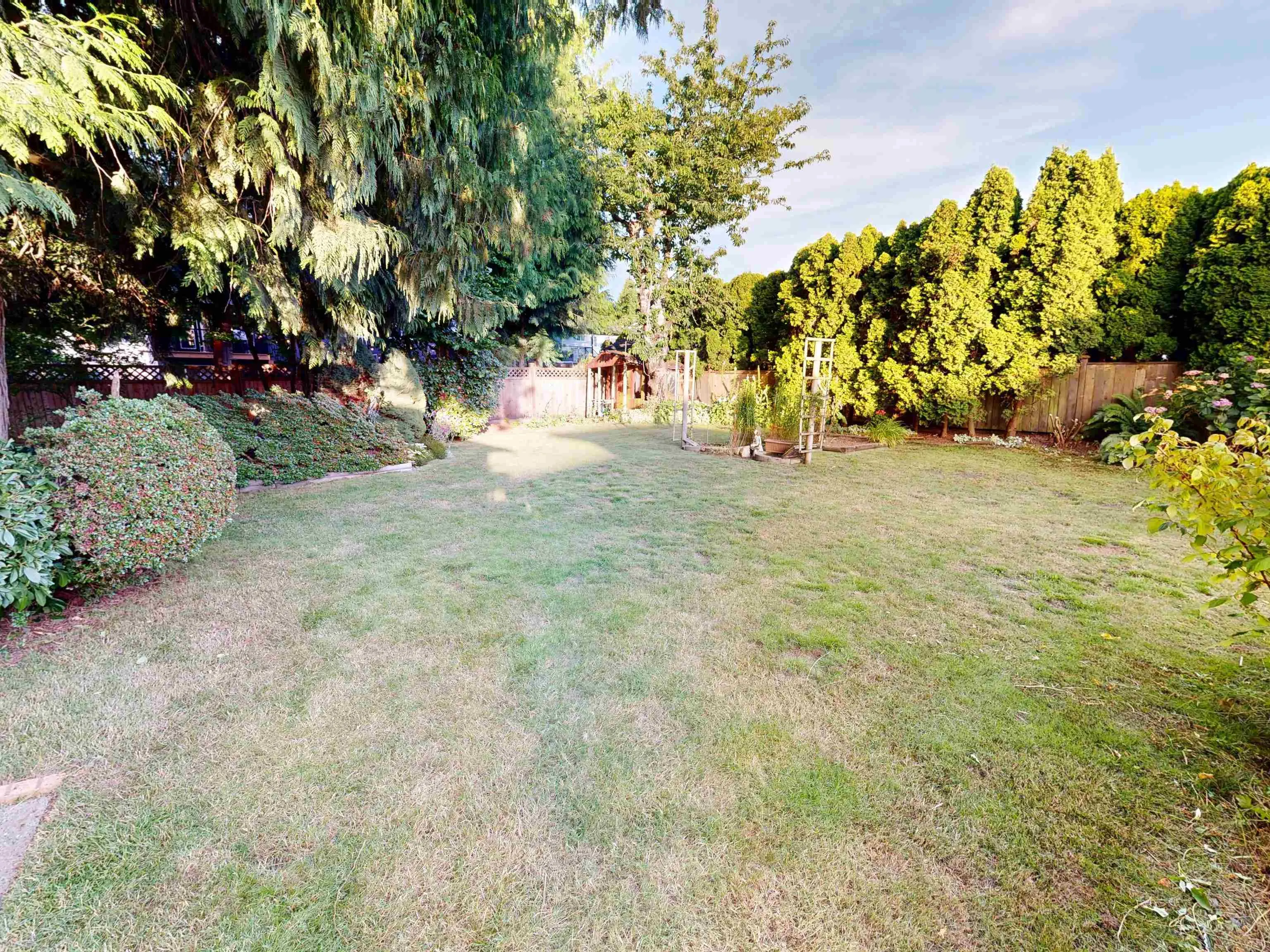 11546 71a Avenue