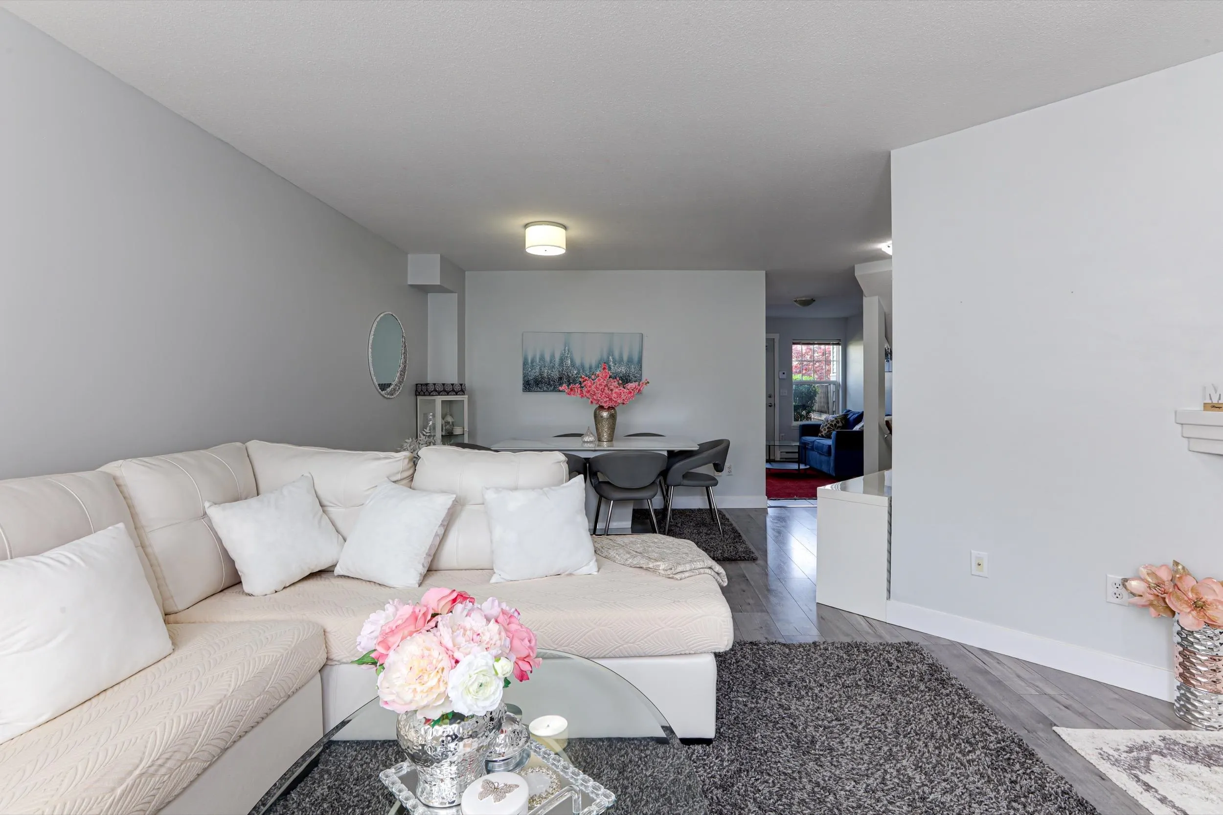 19 8638 159 Street