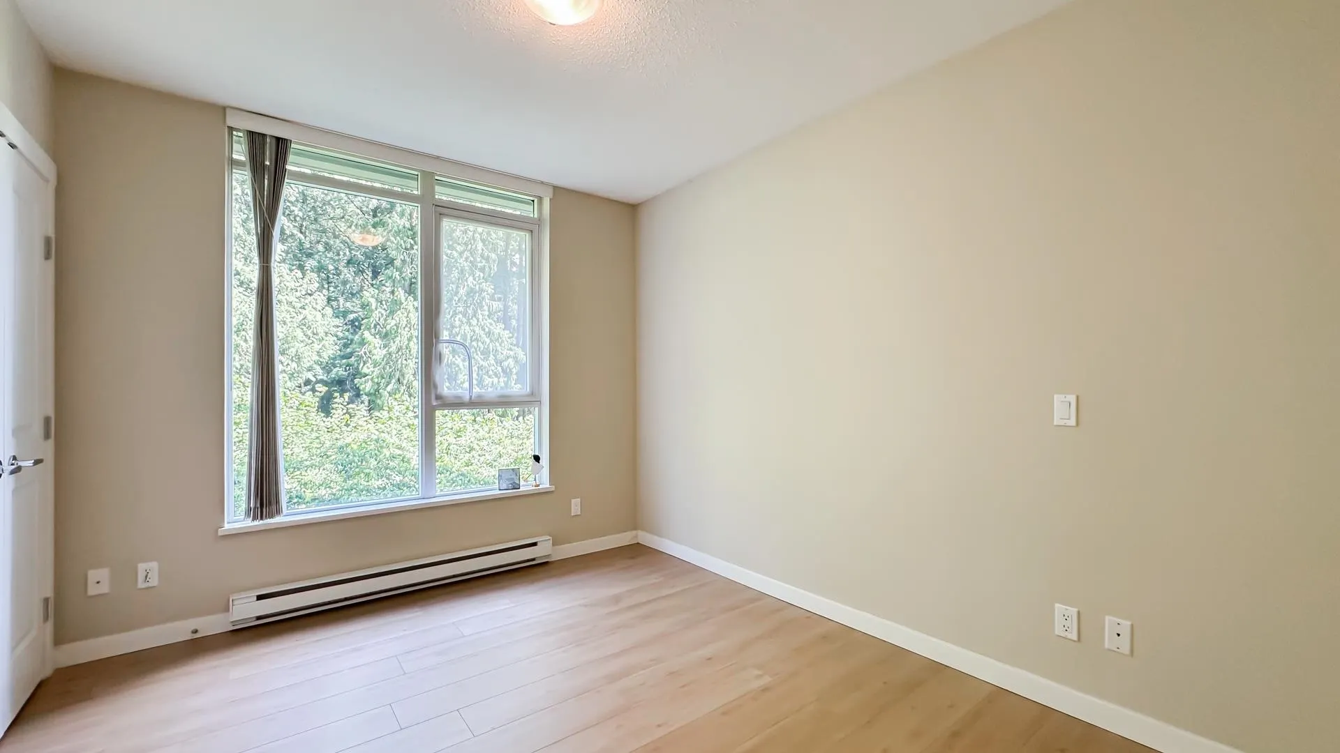 501 2688 West Mall