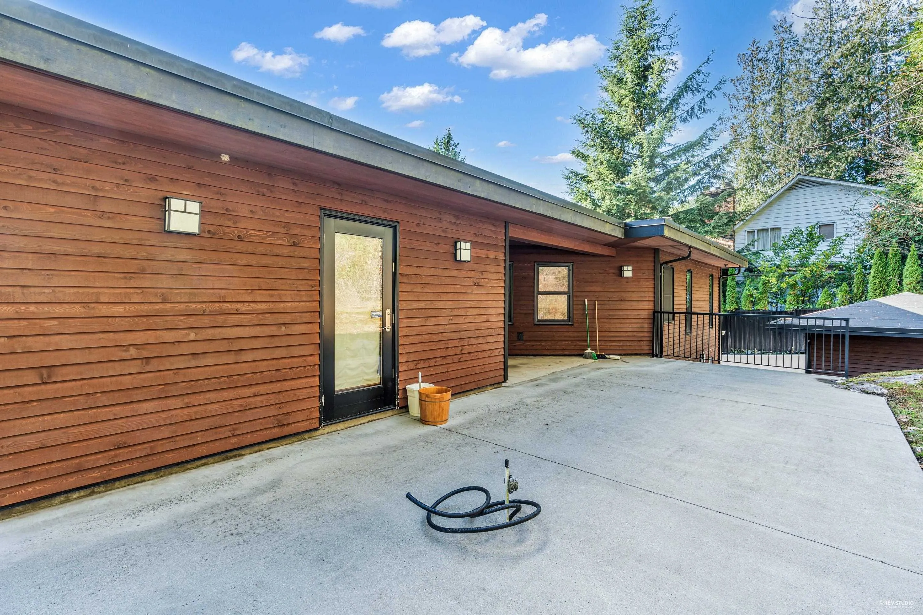4742 Caulfeild Drive
