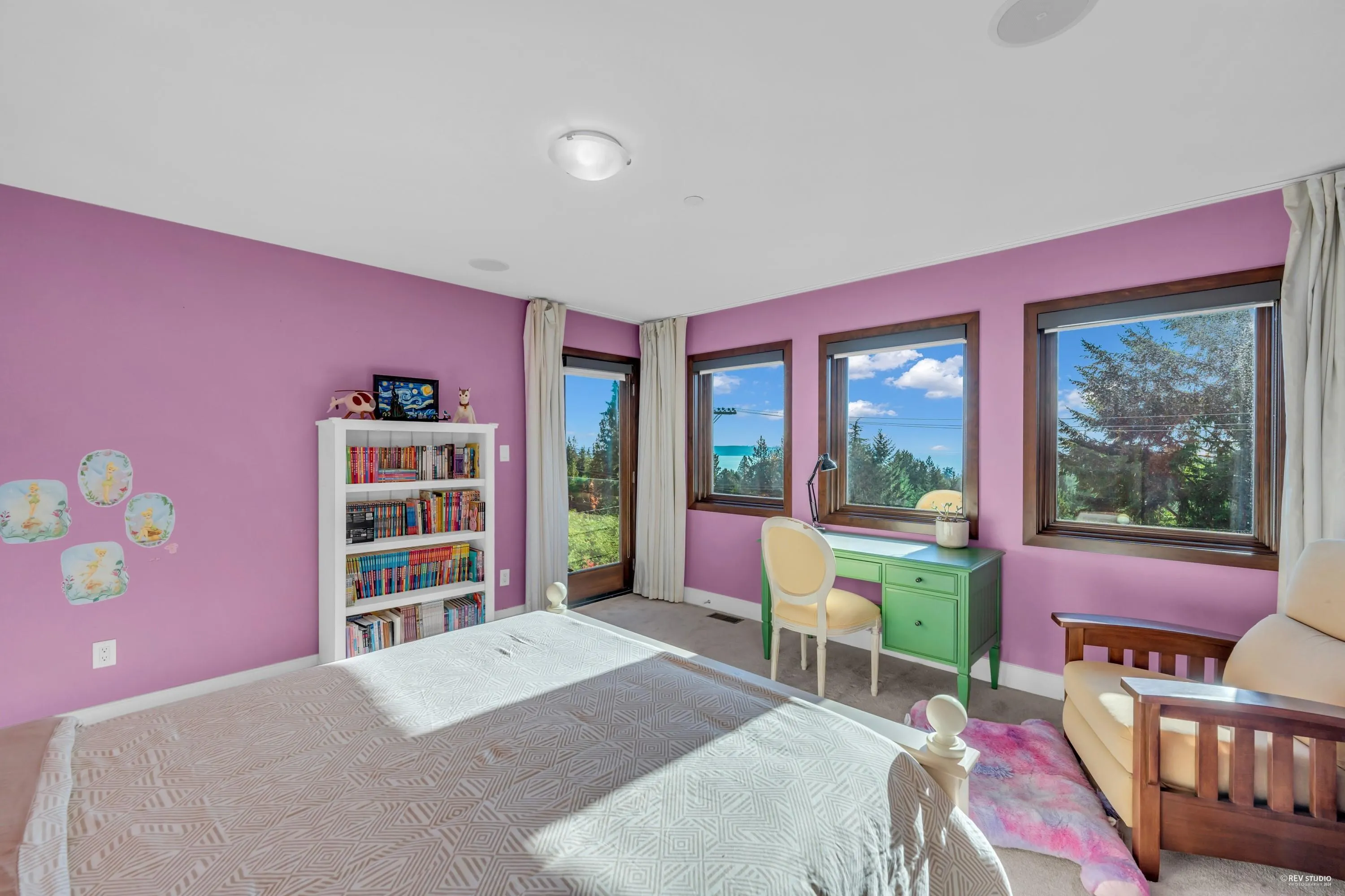 4742 Caulfeild Drive