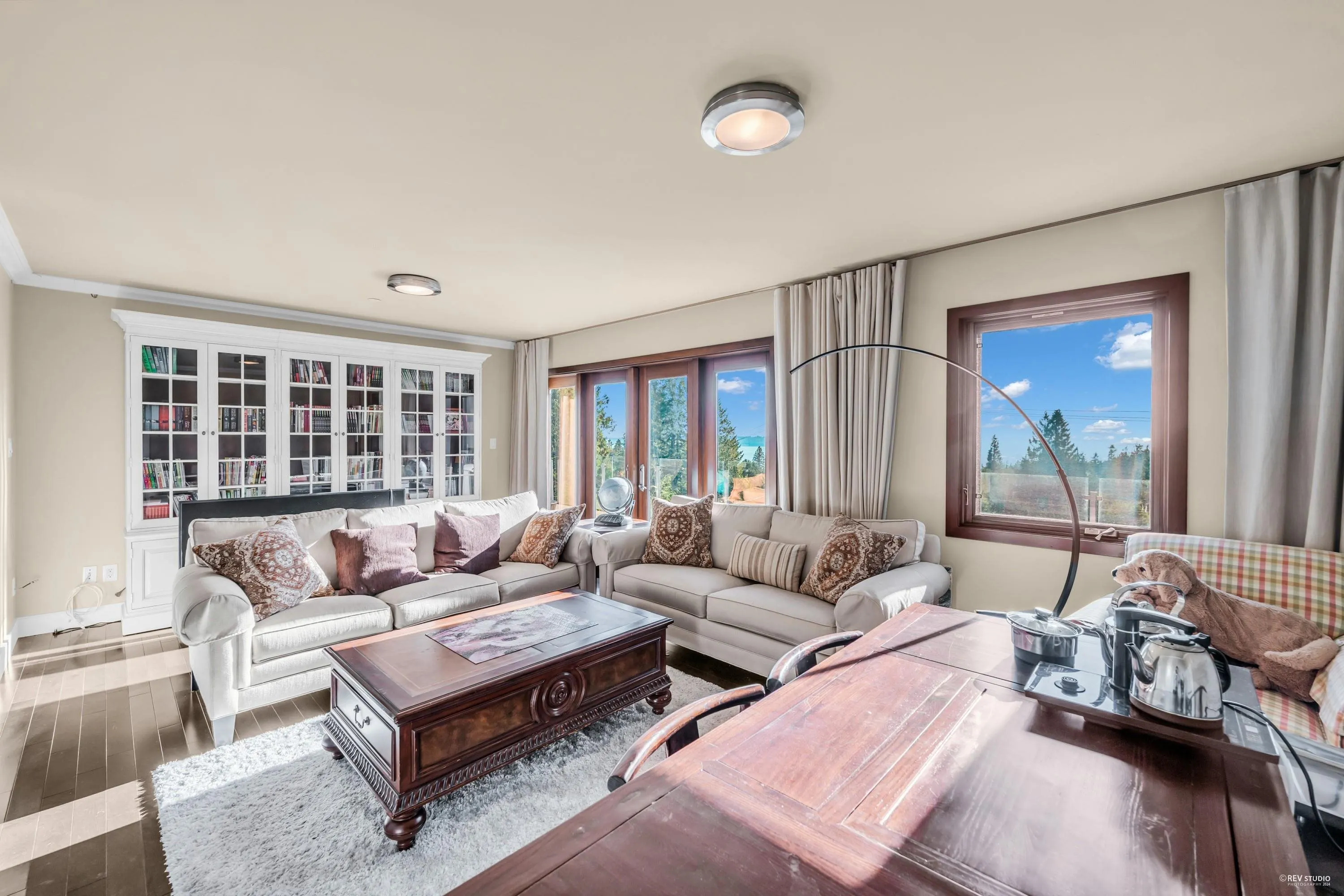 4742 Caulfeild Drive