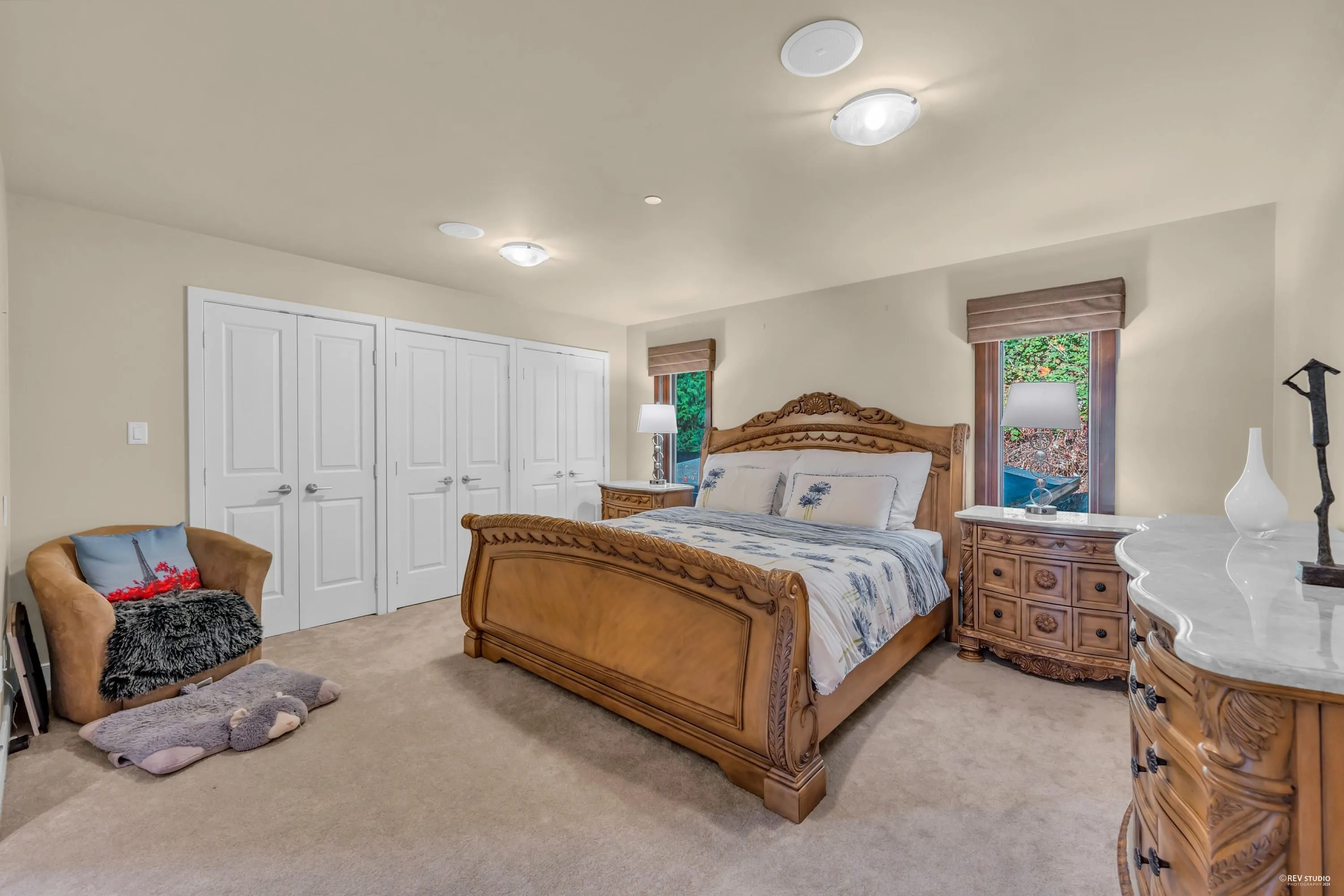 4742 Caulfeild Drive