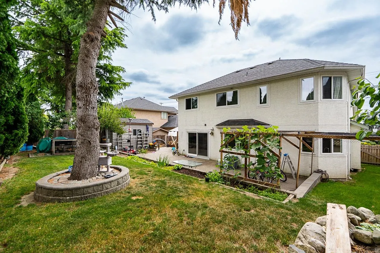 16089 80 Avenue