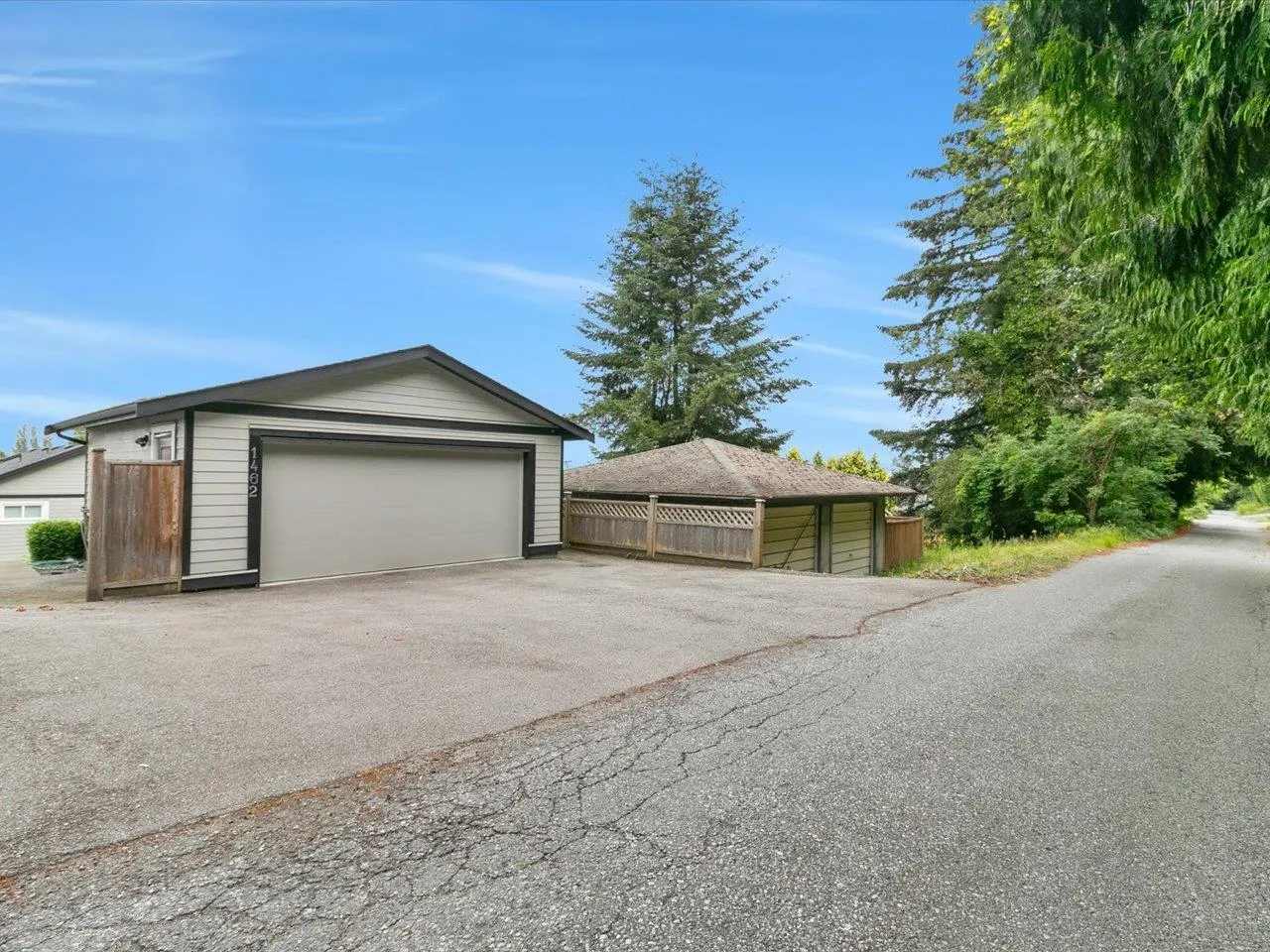 1462 Pitt River Road