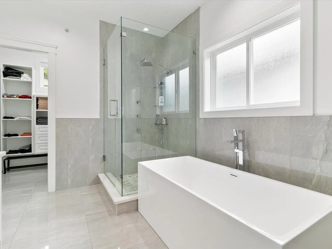 1462 Pitt River Road
