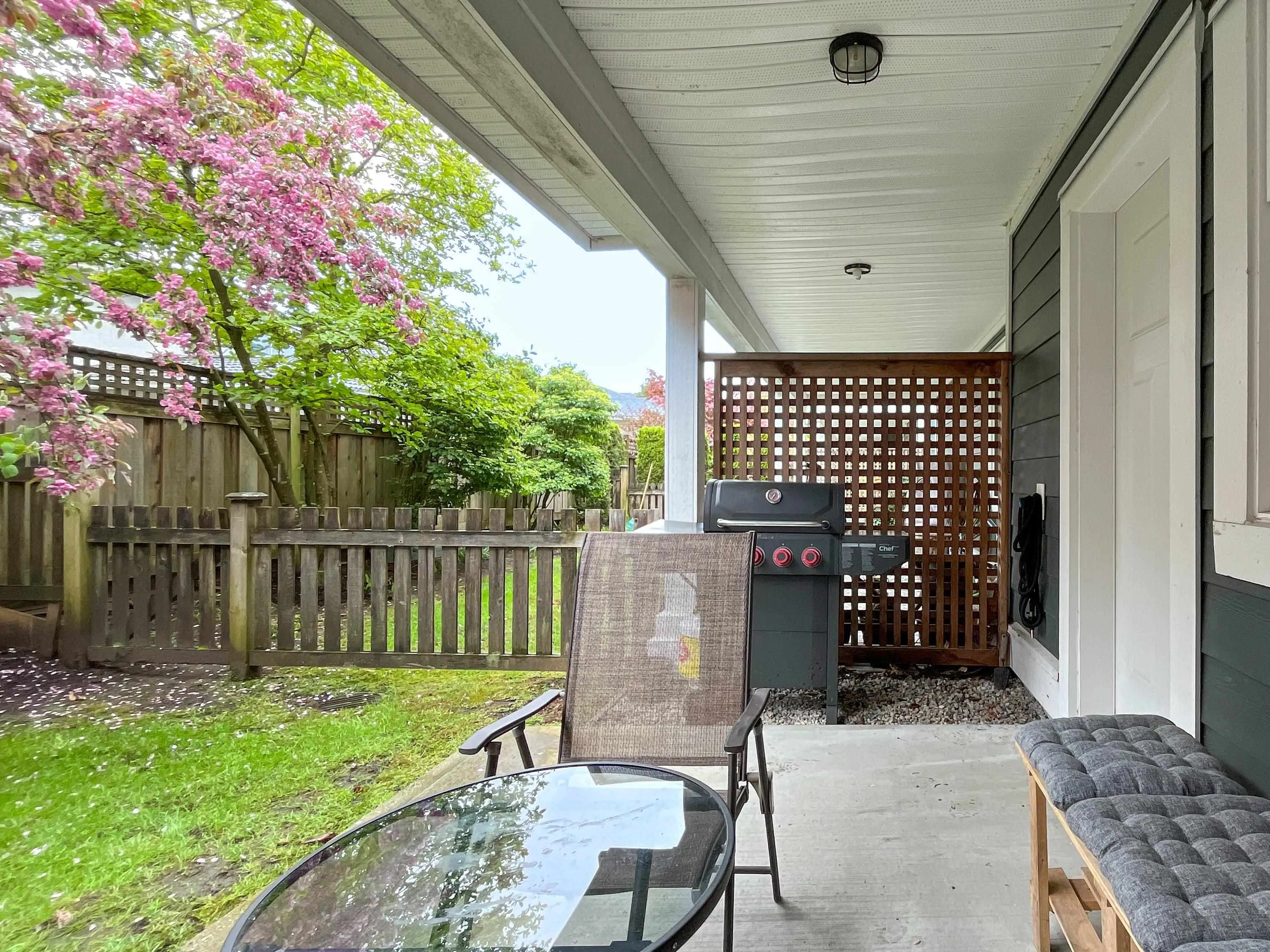 3 8433 164th Street