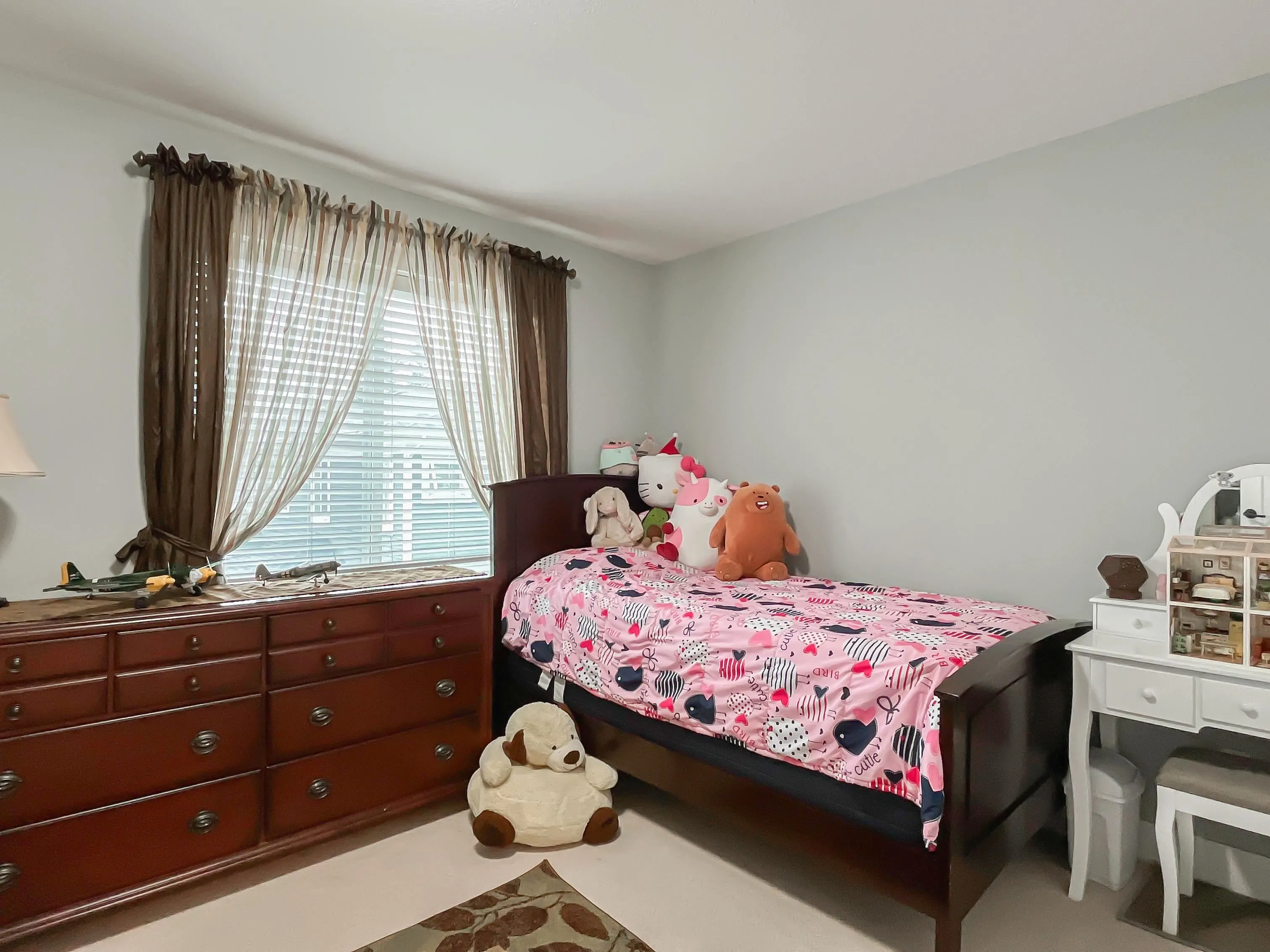 3 8433 164th Street