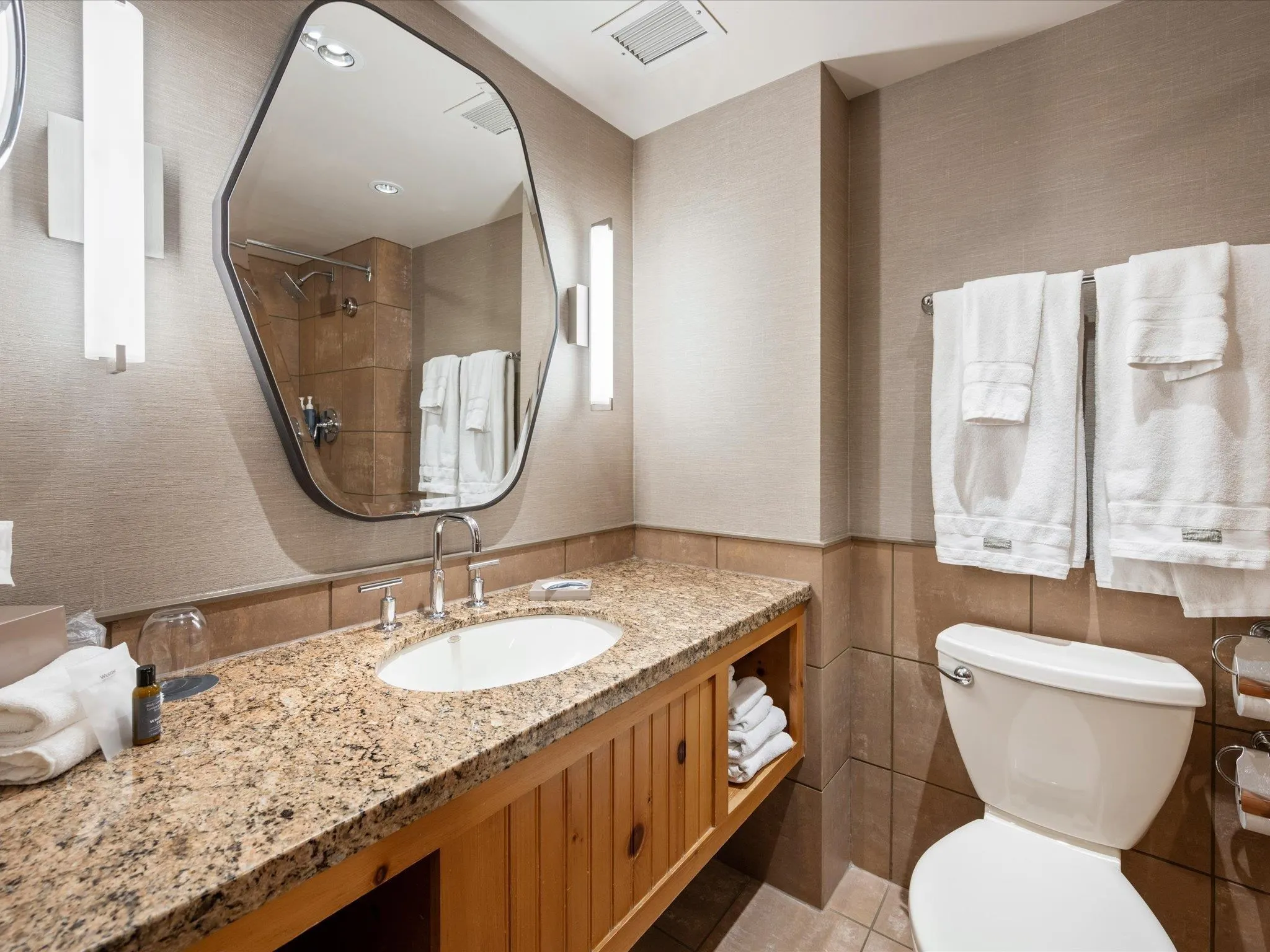 670 4090 Whistler Way