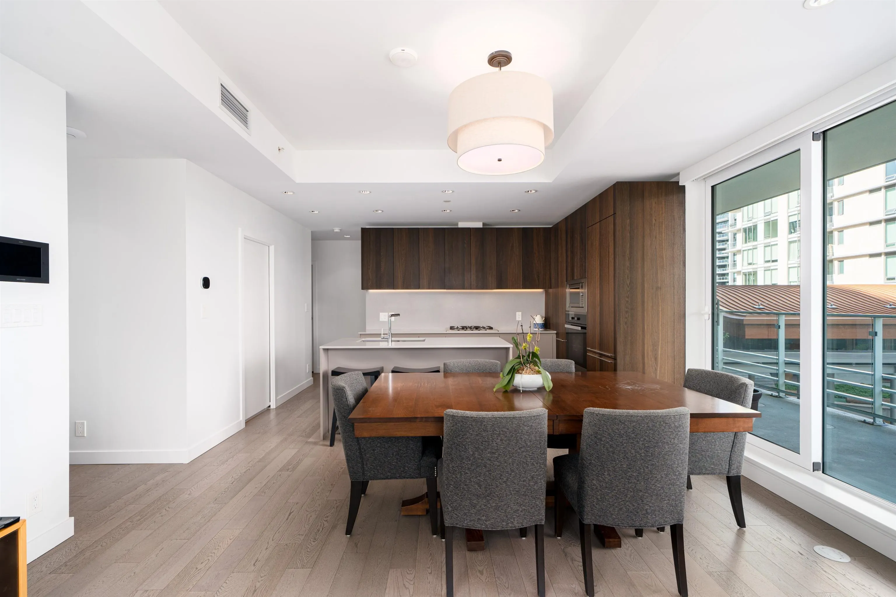 310 6622 Pearson Way