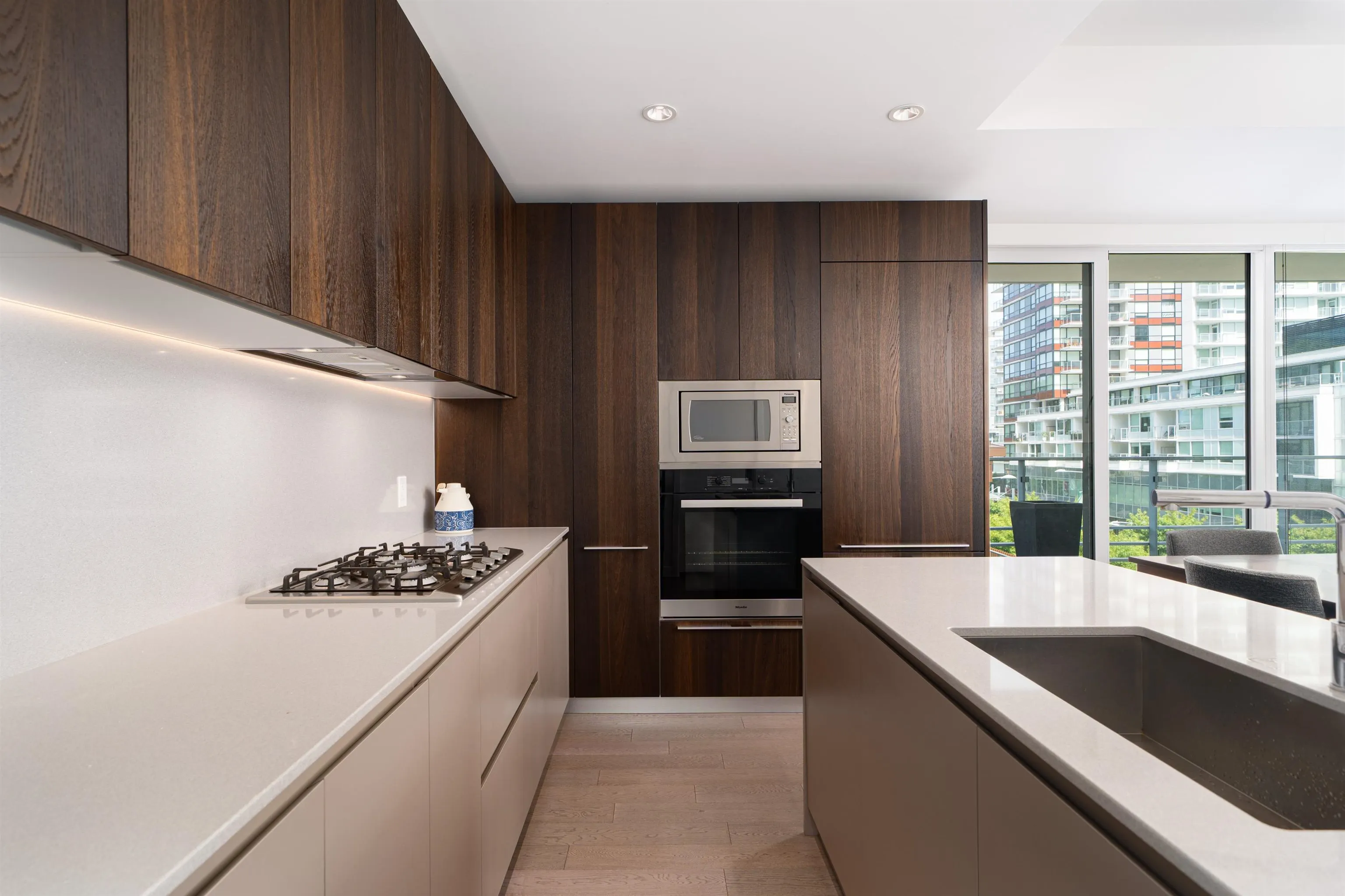 310 6622 Pearson Way
