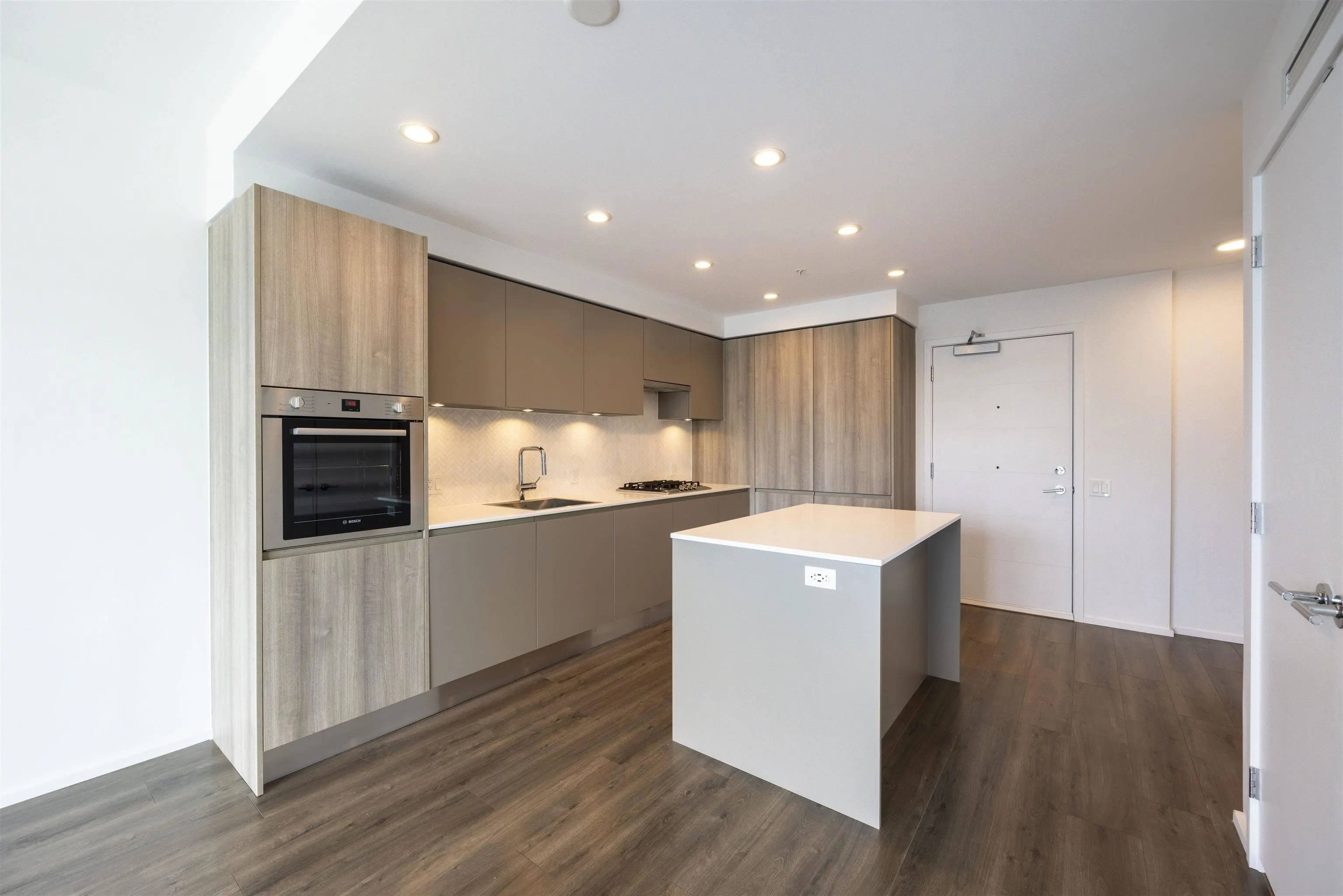 410 3809 Evergreen Place