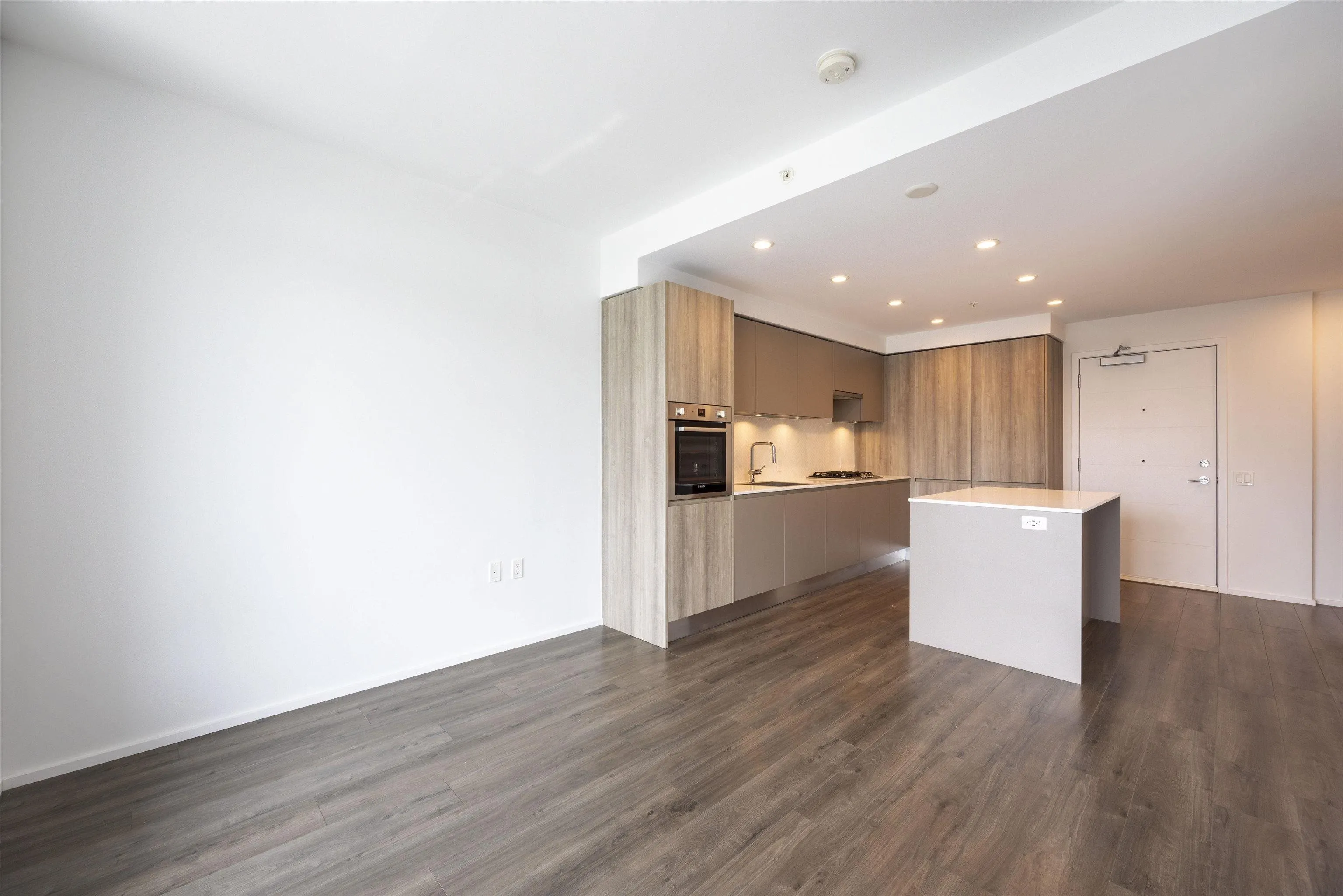 410 3809 Evergreen Place