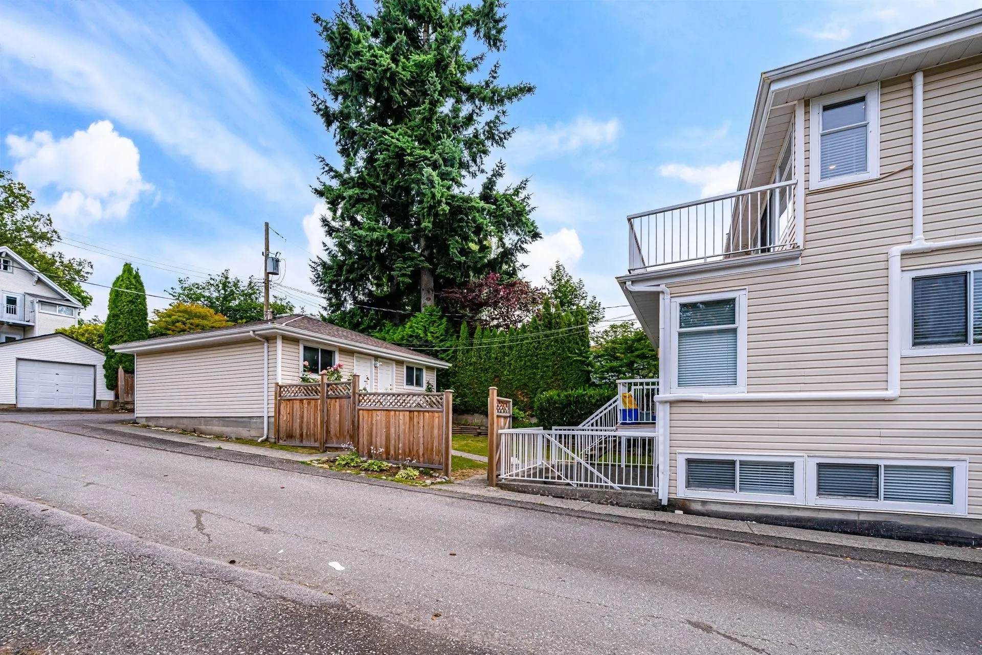 333 E 48th Avenue
