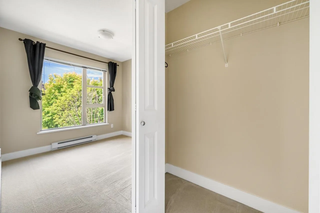 302 2388 Western Parkway
