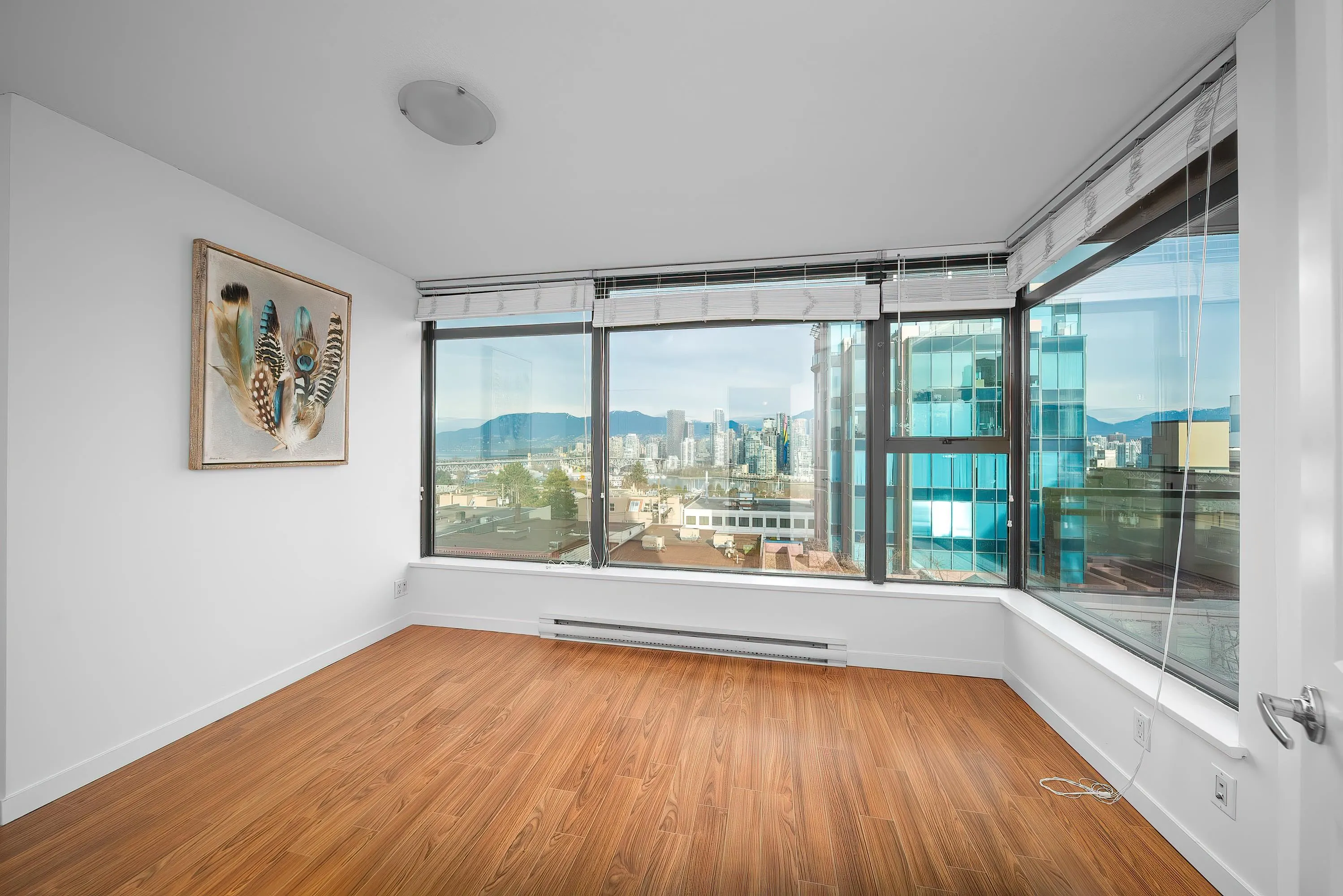 708 1068 W Broadway