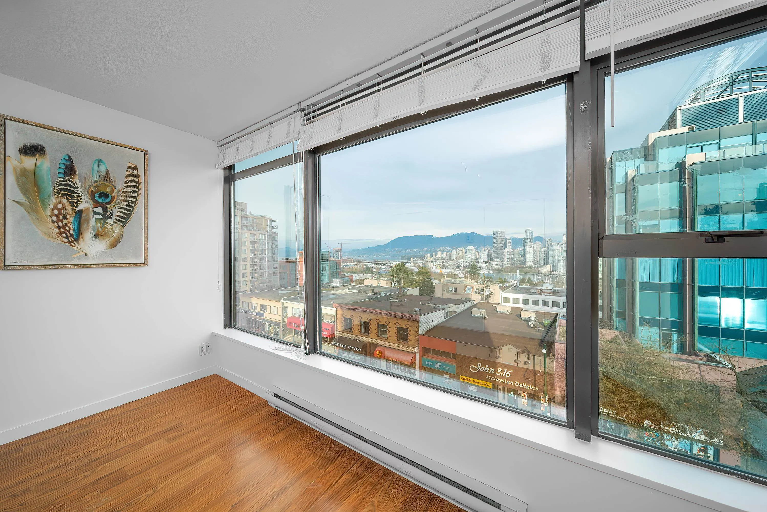 708 1068 W Broadway