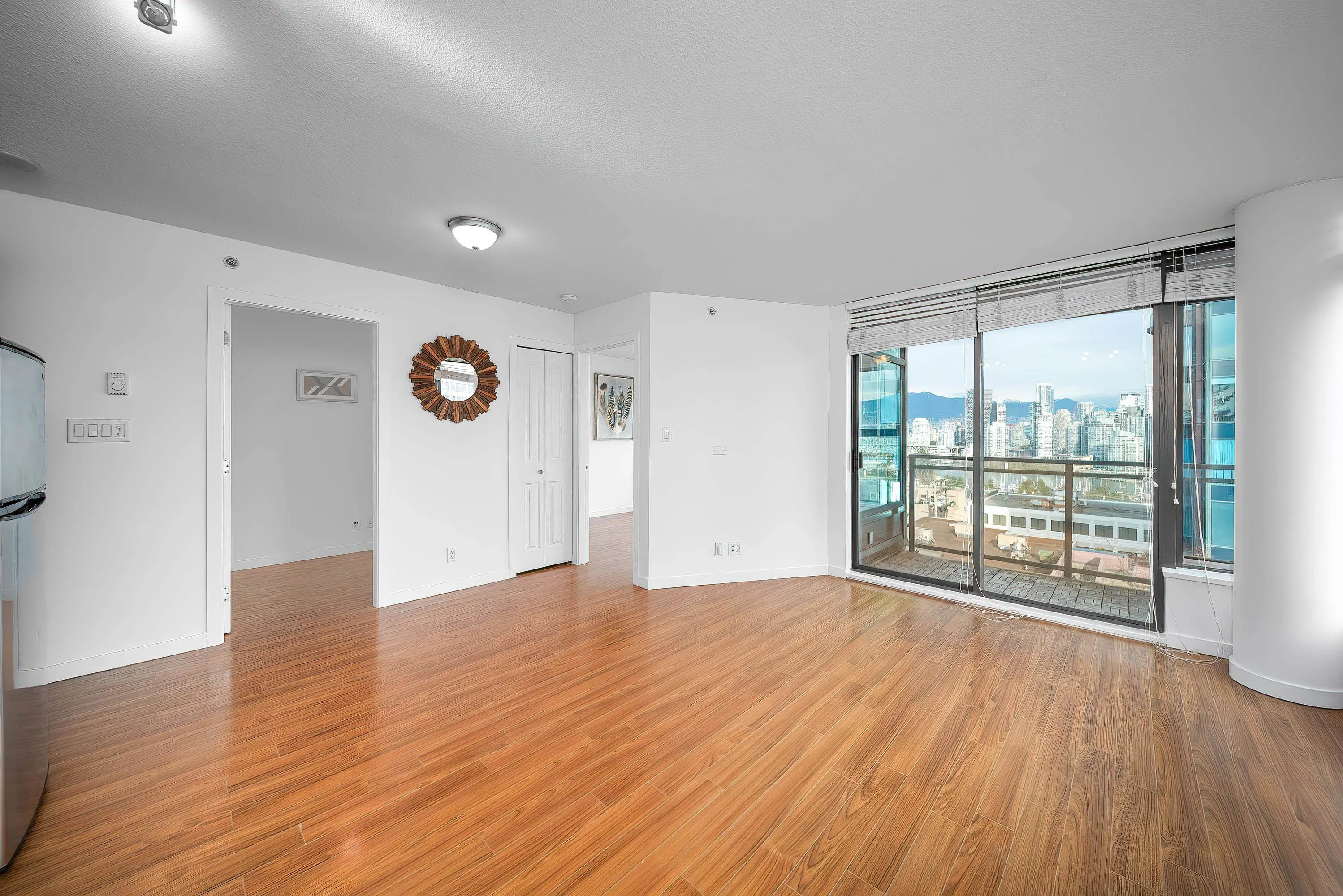 708 1068 W Broadway
