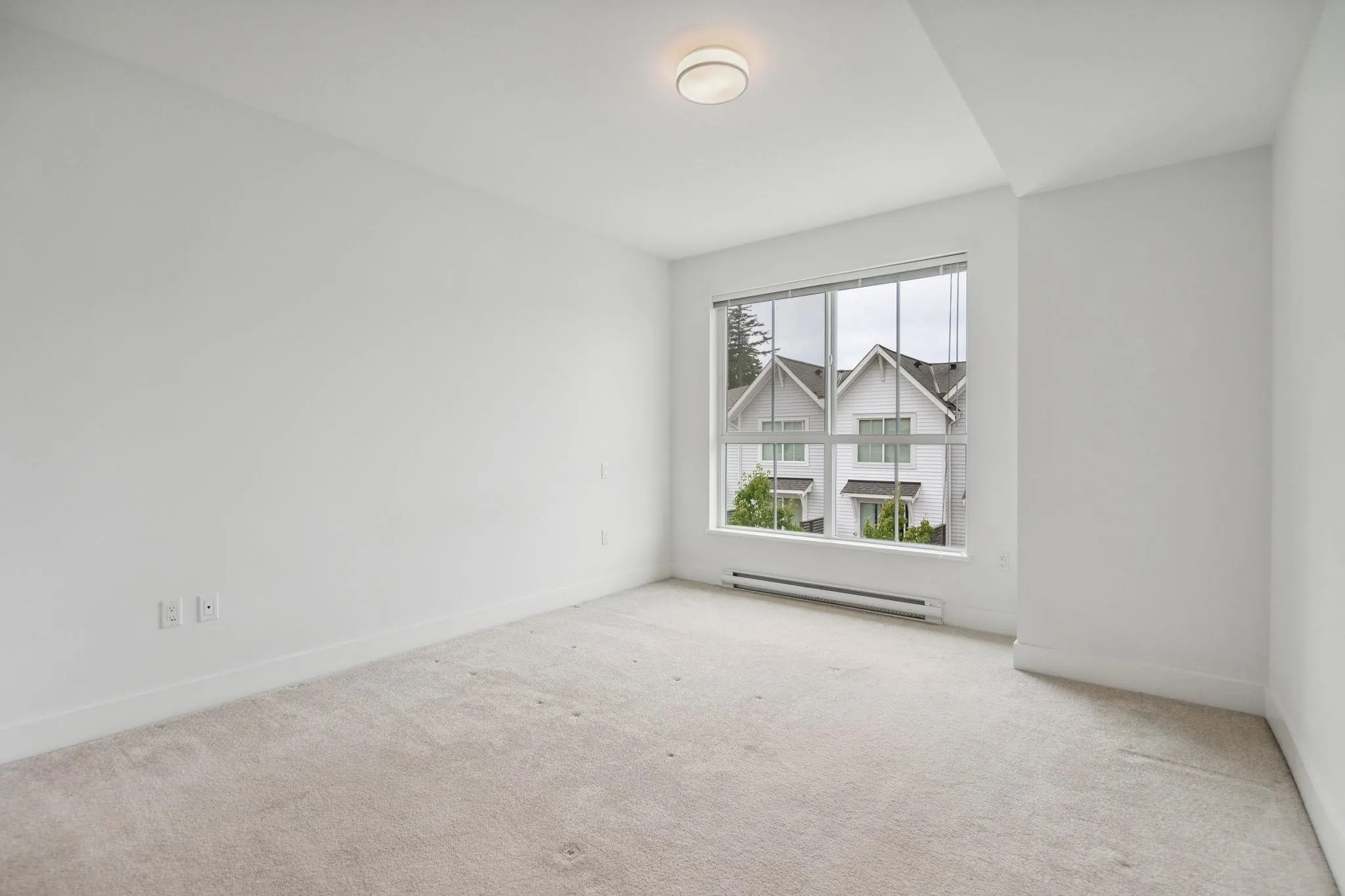 68 4638 Orca Way