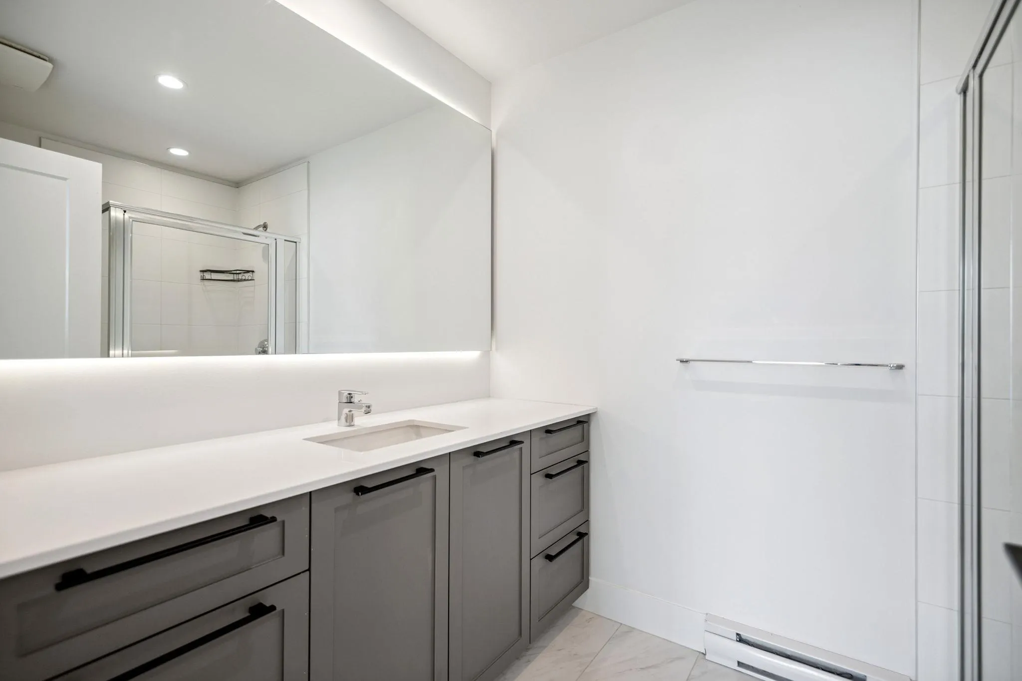 68 4638 Orca Way