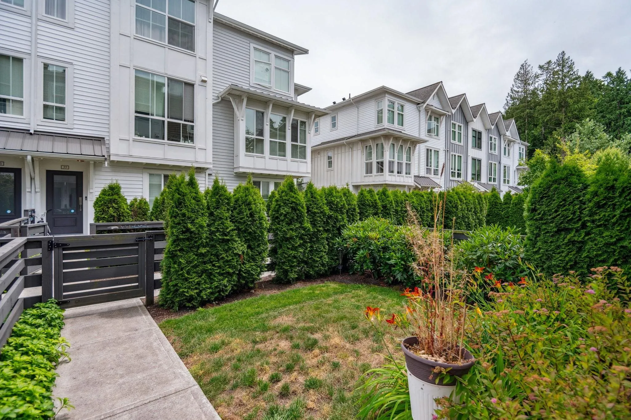 68 4638 Orca Way