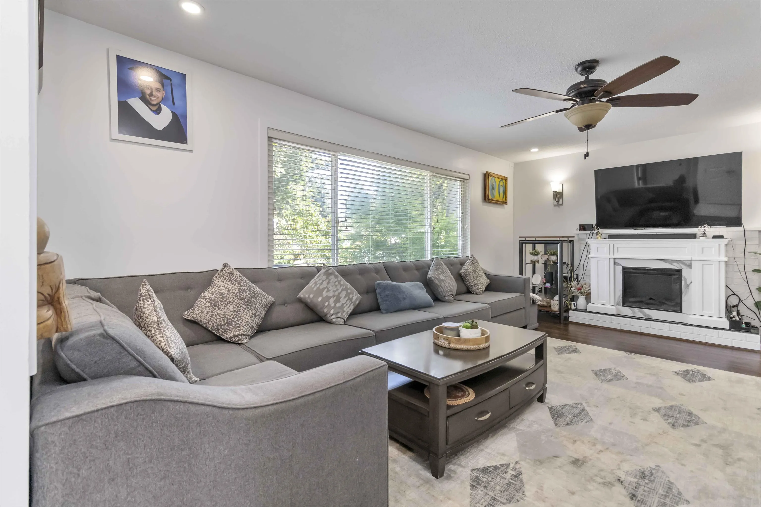3045 Mouat Drive