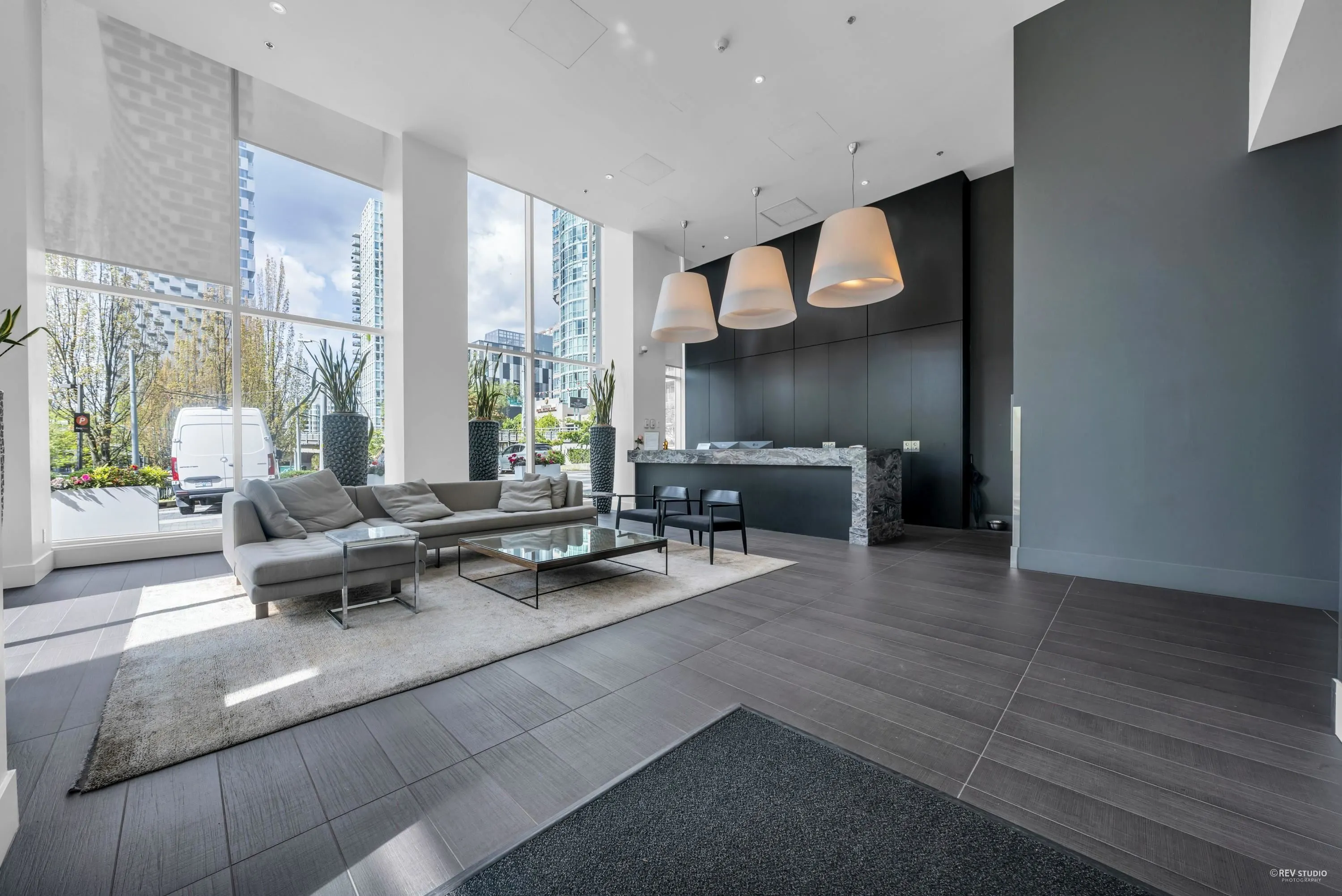 1106 1351 Continental Street
