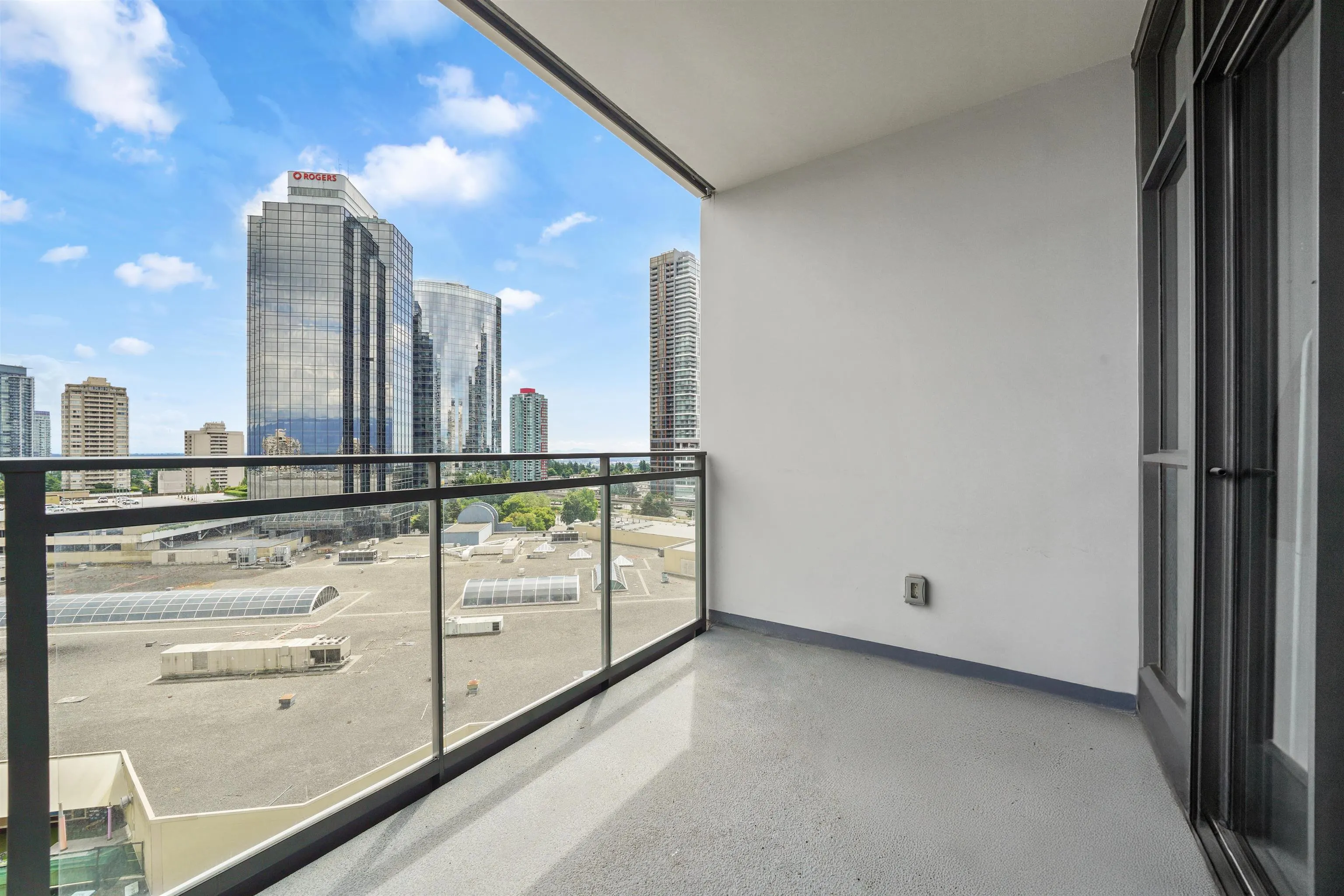 1501 6098 Station Street