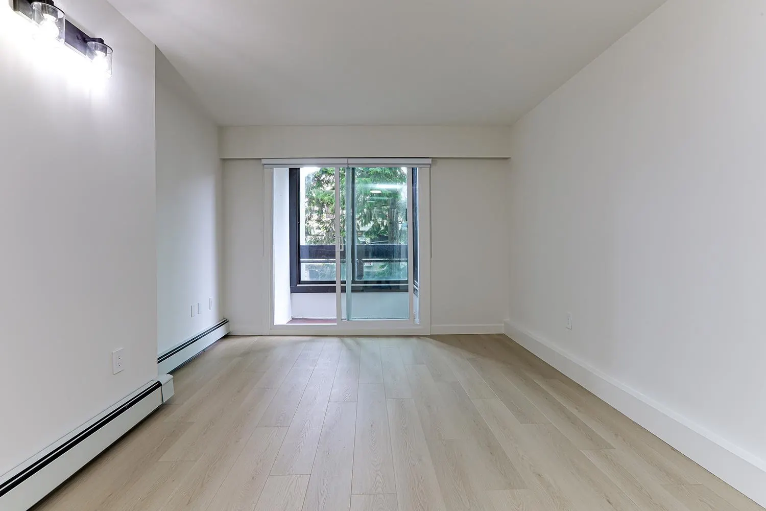 202 1165 Burnaby Street