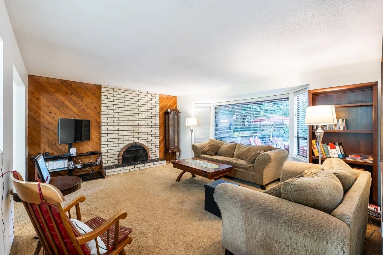 13575 Crestview Drive