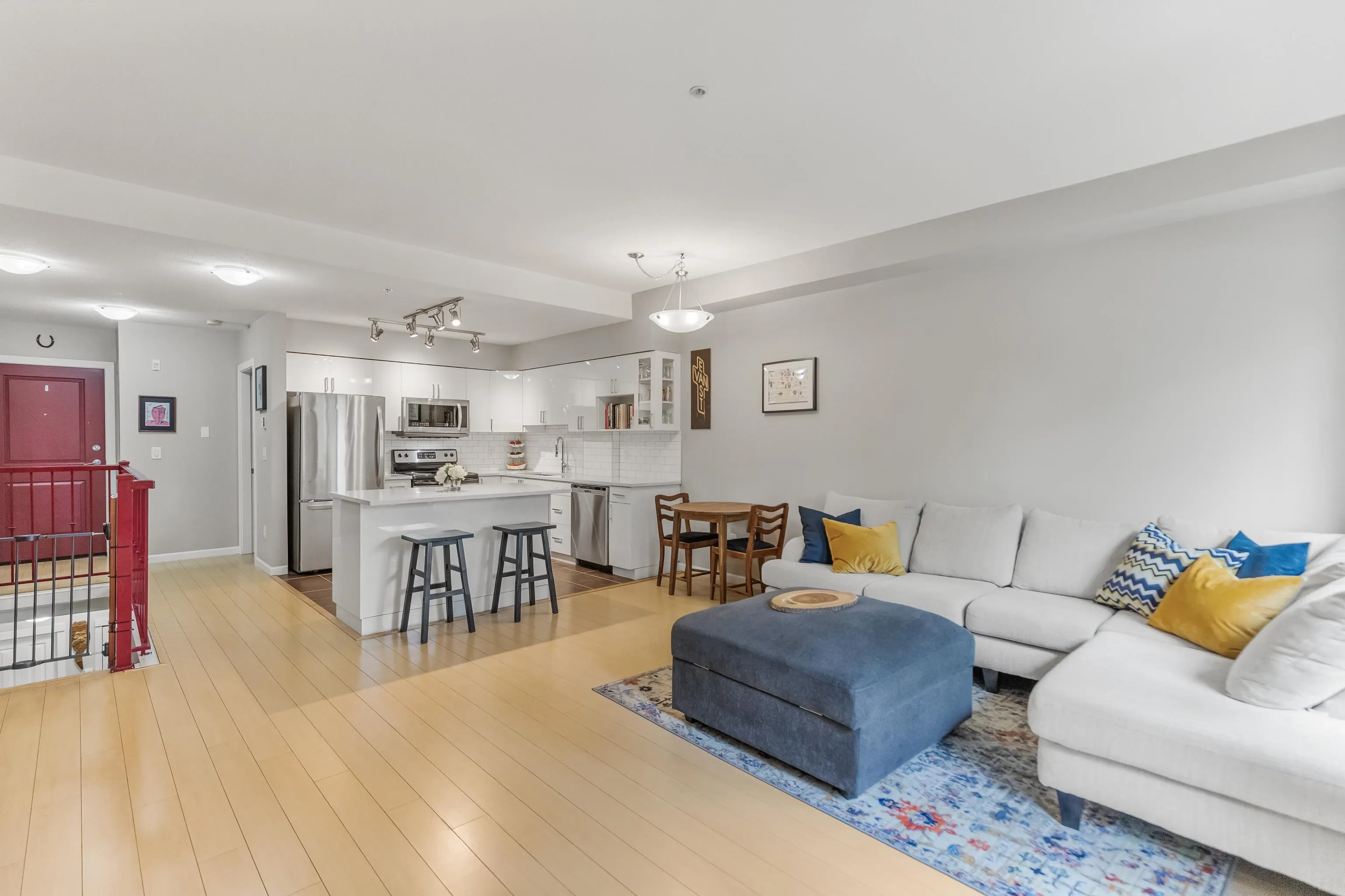 109 160 Shoreline Circle