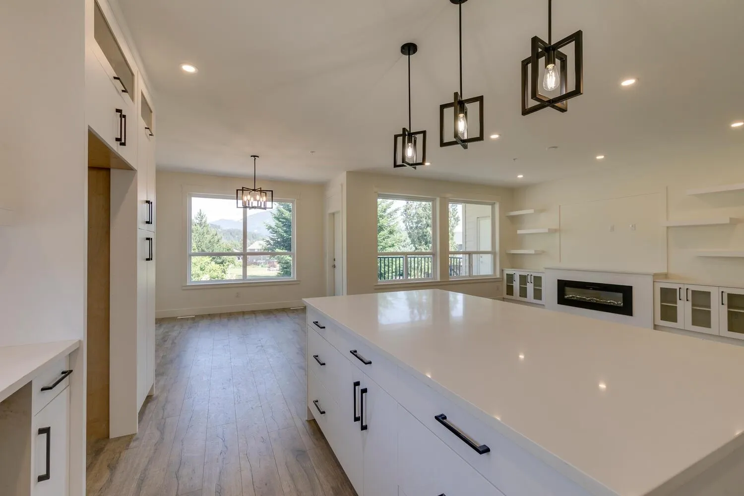 60 14550 Morris Valley Road
